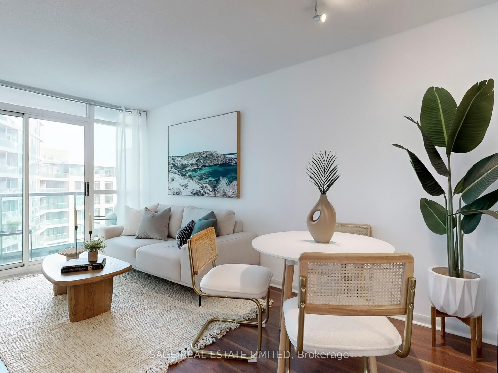 219 Fort York Boulevard 616, Toronto, ON M5V 1B1