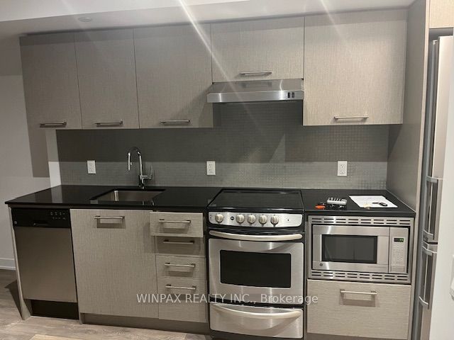 87 Peter Street 908, Toronto, ON M5V 2G4 photo 3