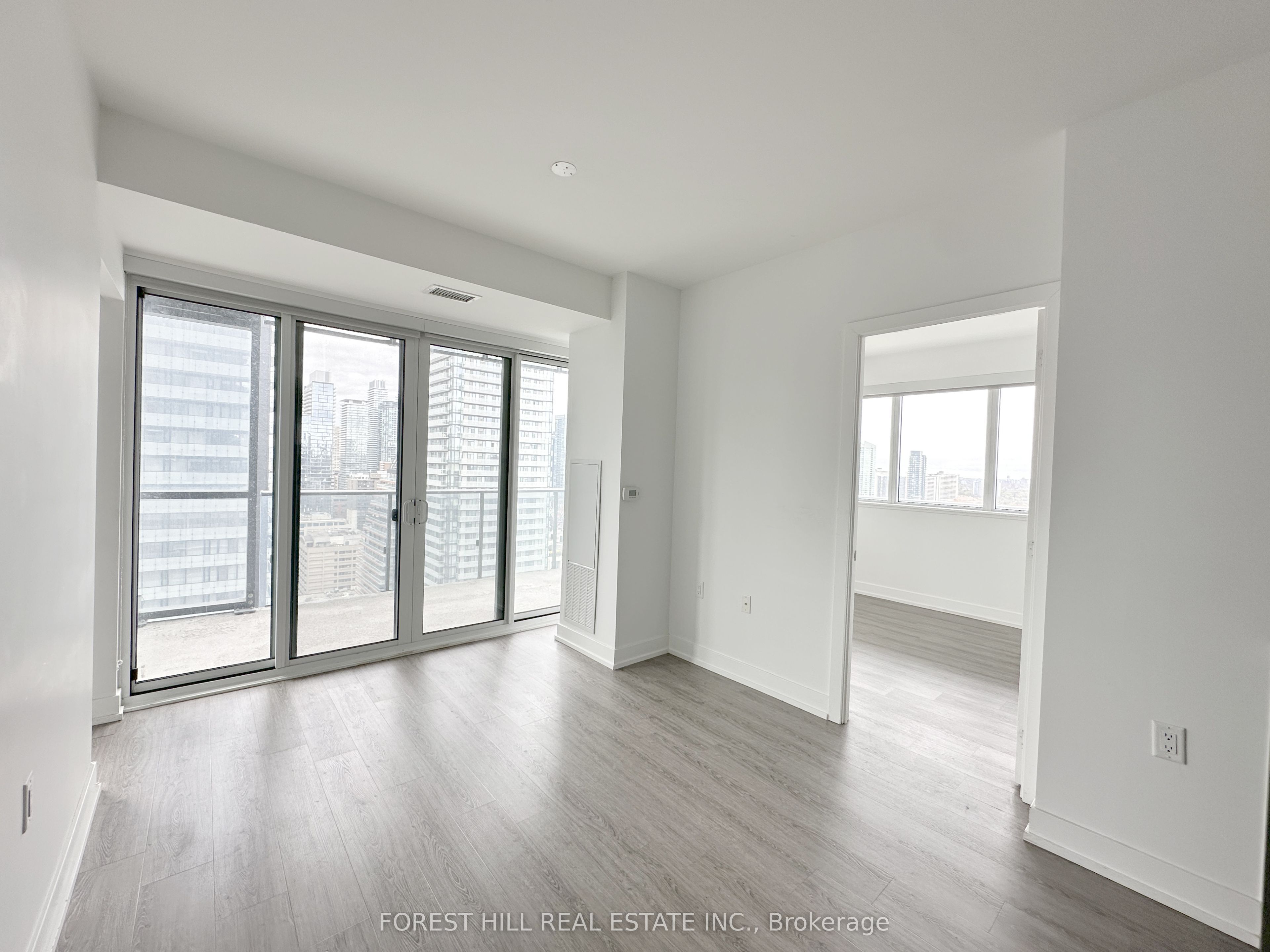7 Grenville Street 2505, Toronto, ON M4Y 0E9