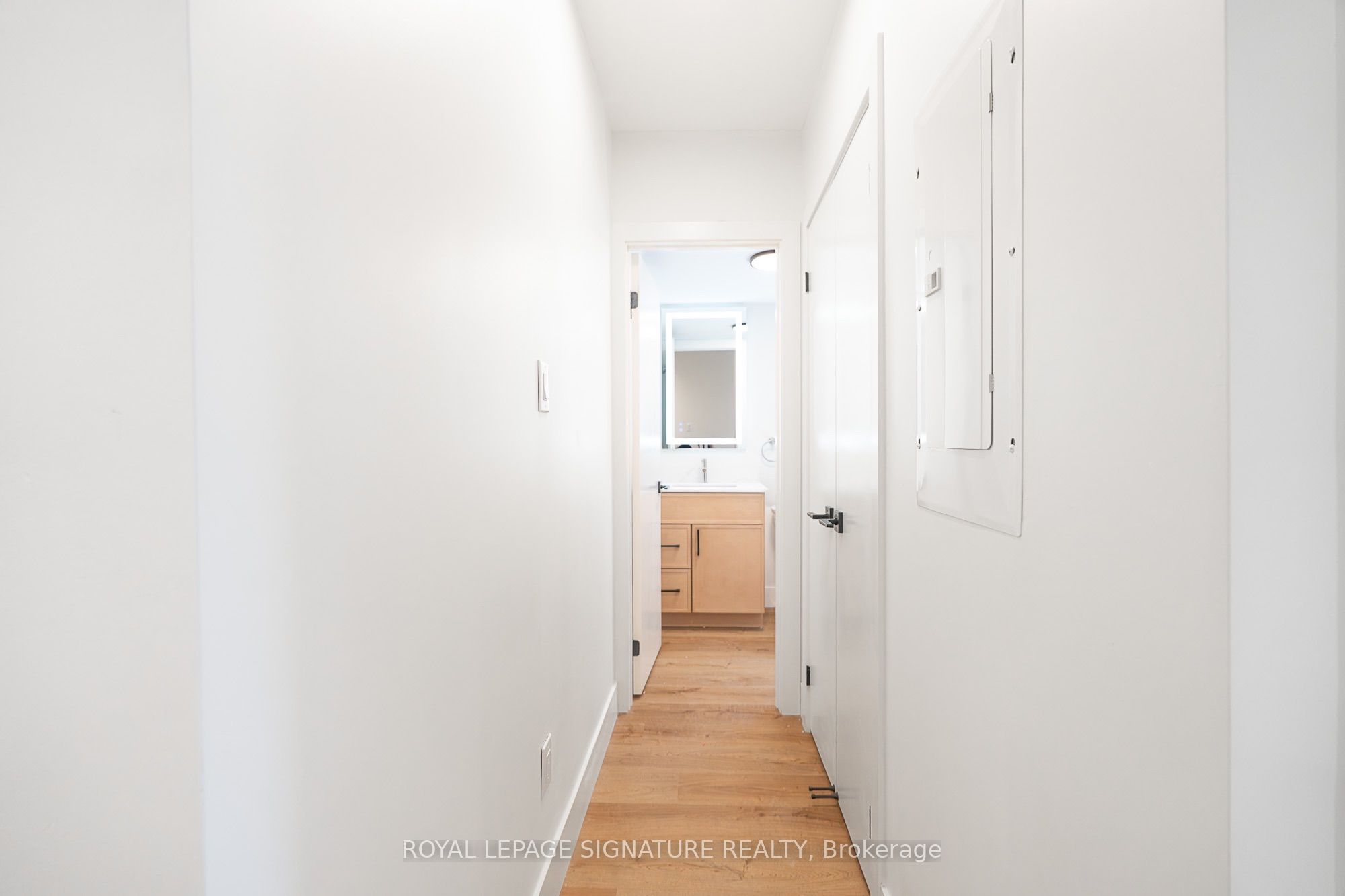 7 Earnscliffe Road #5, Toronto, ON M6E 1J4 photo 5