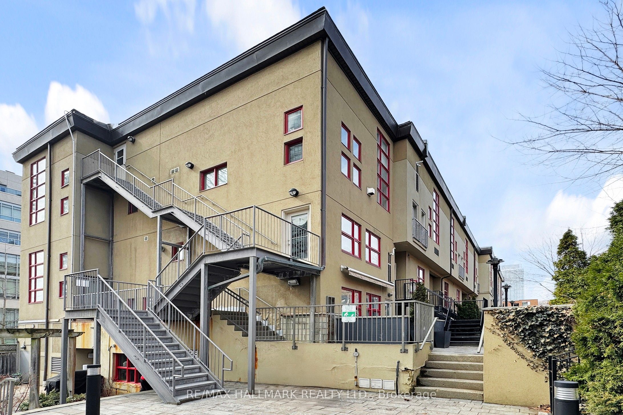 21 Earl Street 314, Toronto, ON M4Y 3C8 photo 2
