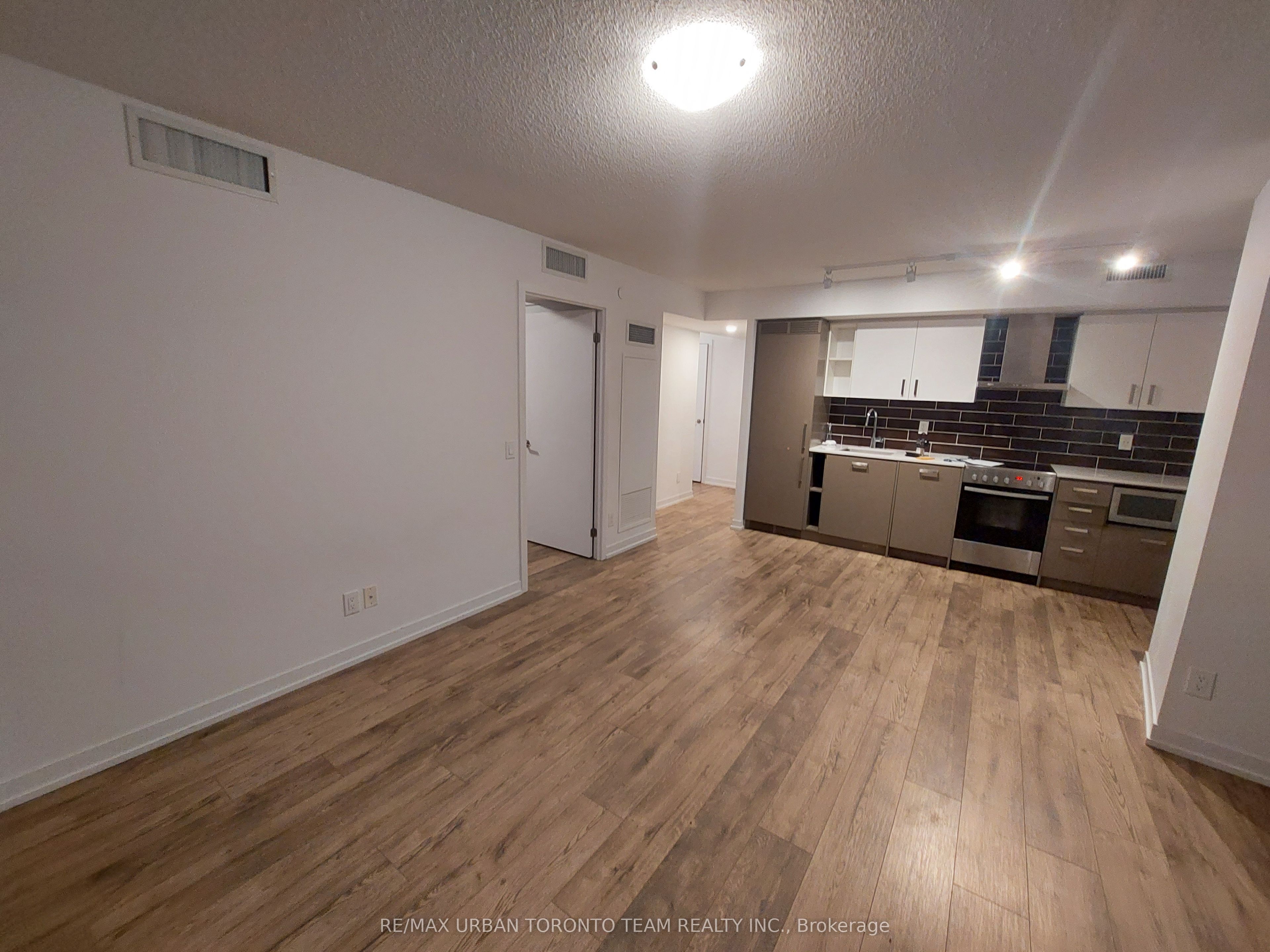 125 Redpath Avenue 2010, Toronto, ON M4S 0B5 photo 5