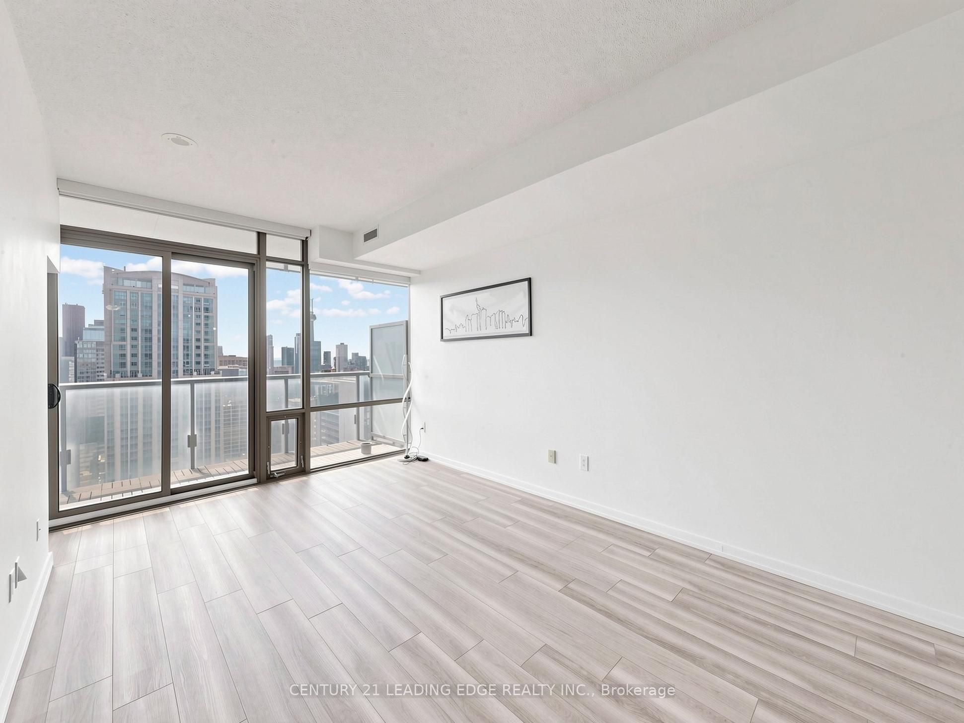 38 Grenville Street 4005, Toronto, ON M4Y 1A5 photo 3