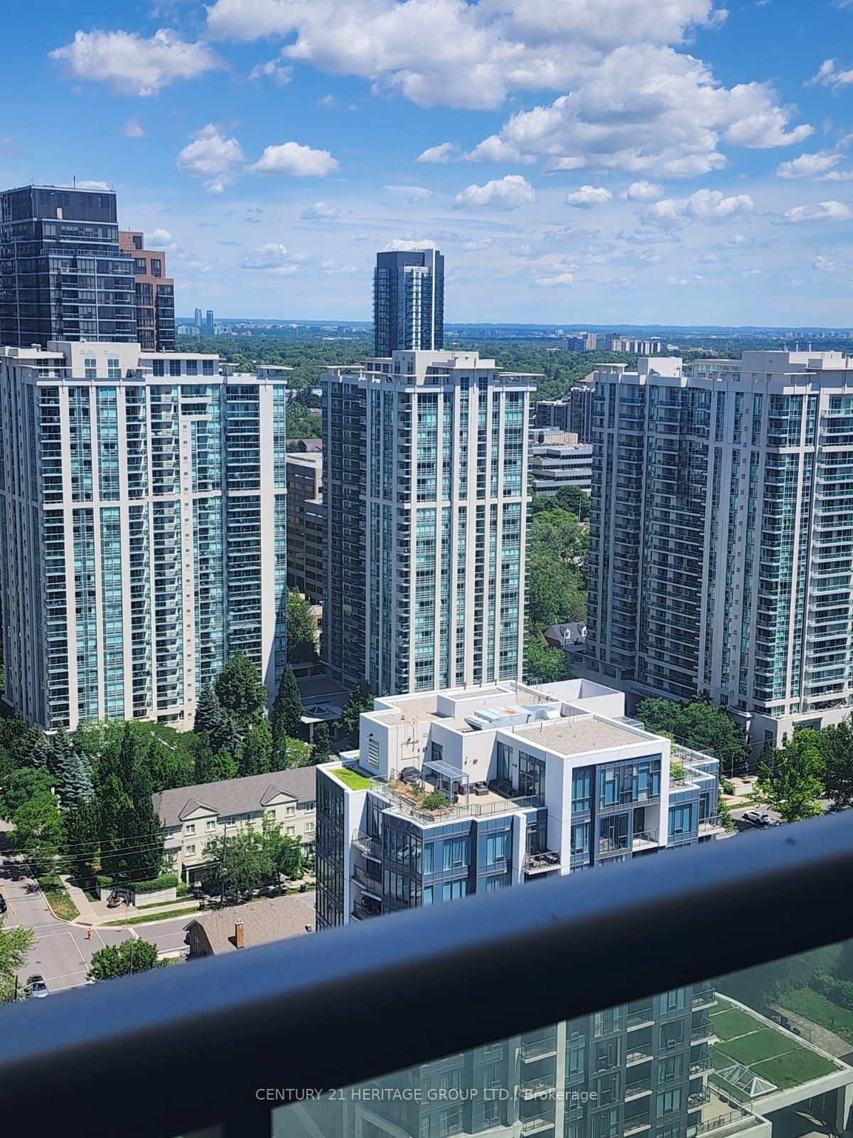 16 Harrison Garden Boulevard LPH12, Toronto, ON M2N 7J6
