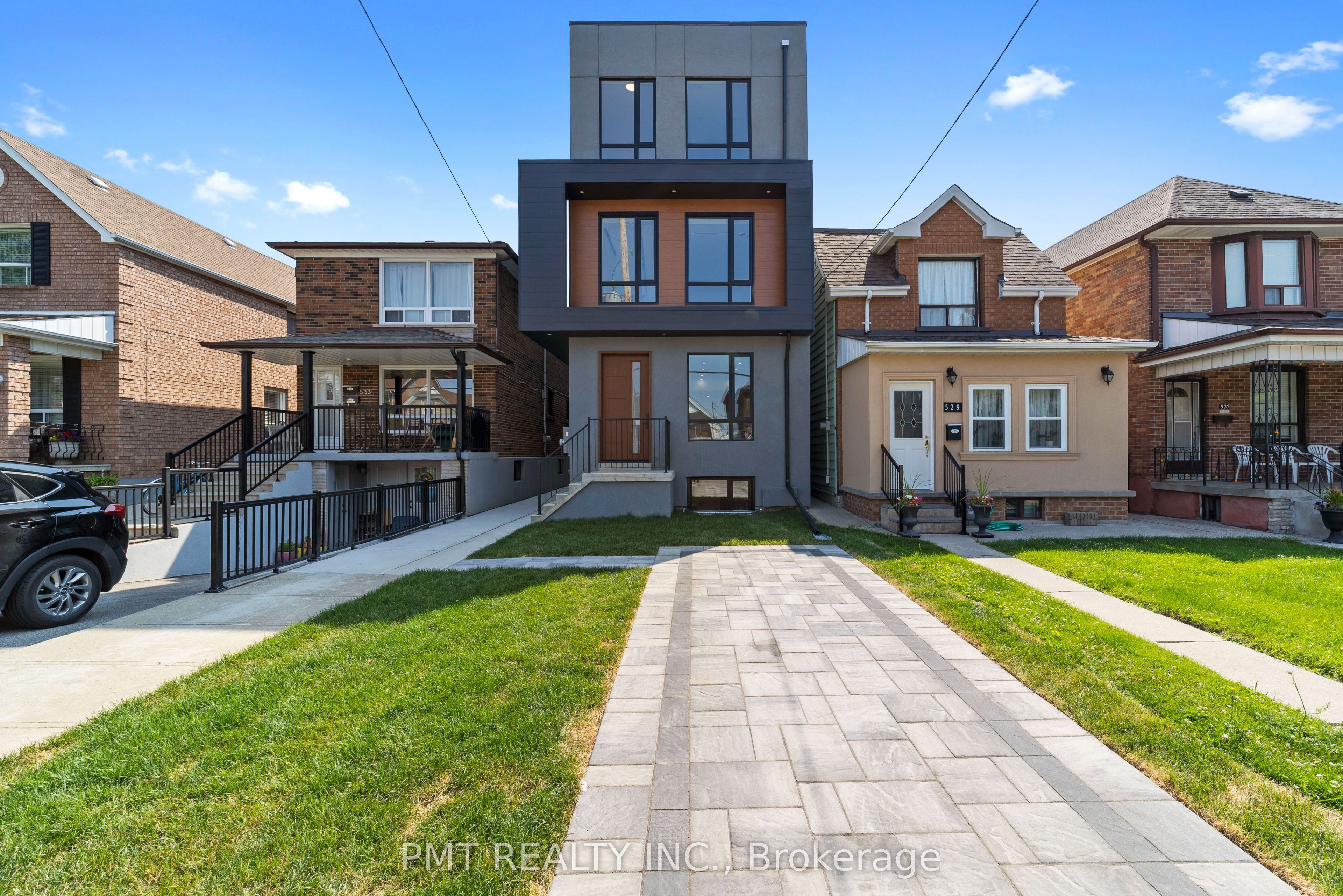 531 Delaware Avenue N 1FM, Toronto, ON M6H 2V3