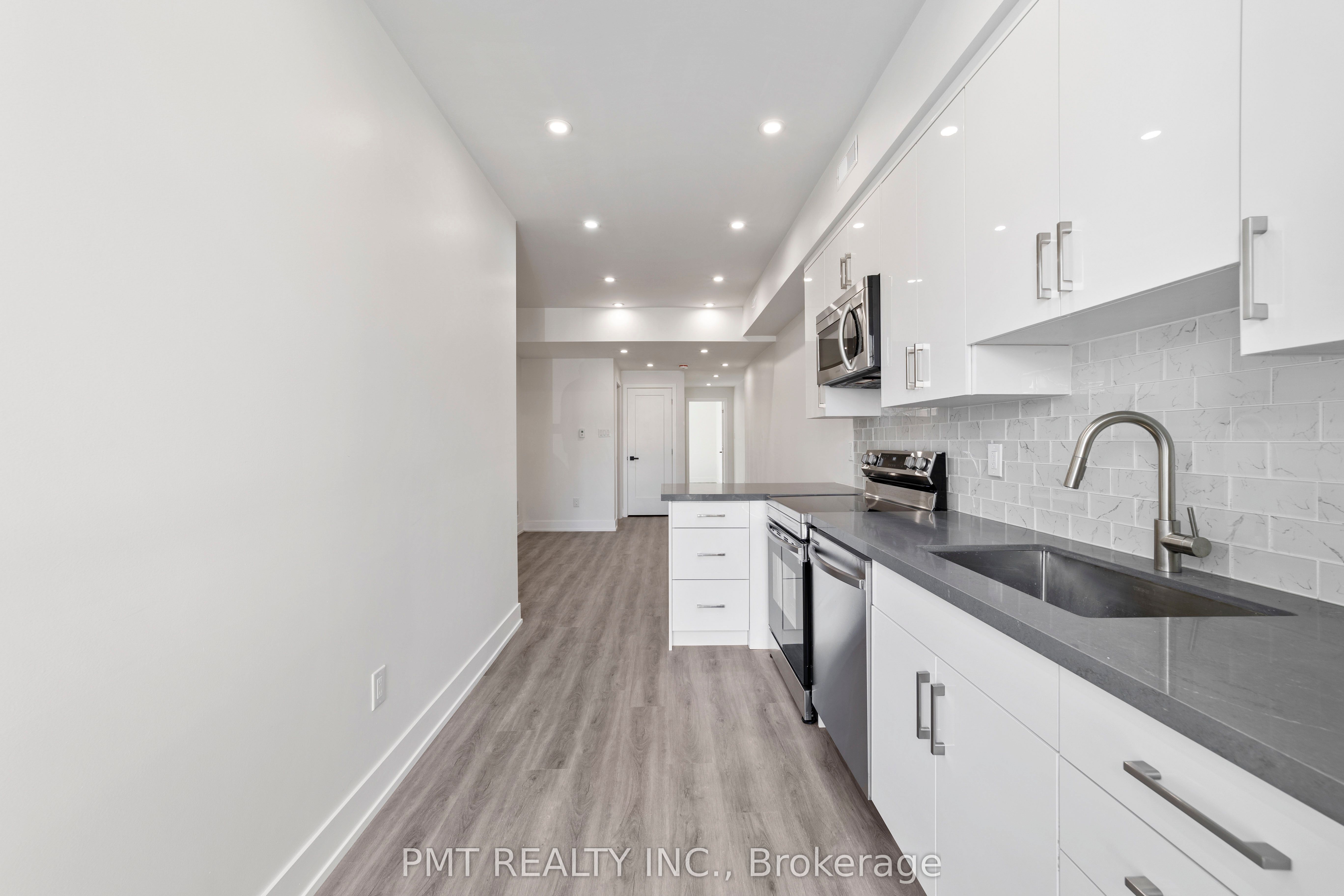 531 Delaware Avenue N 1FM, Toronto, ON M6H 2V3 photo 4