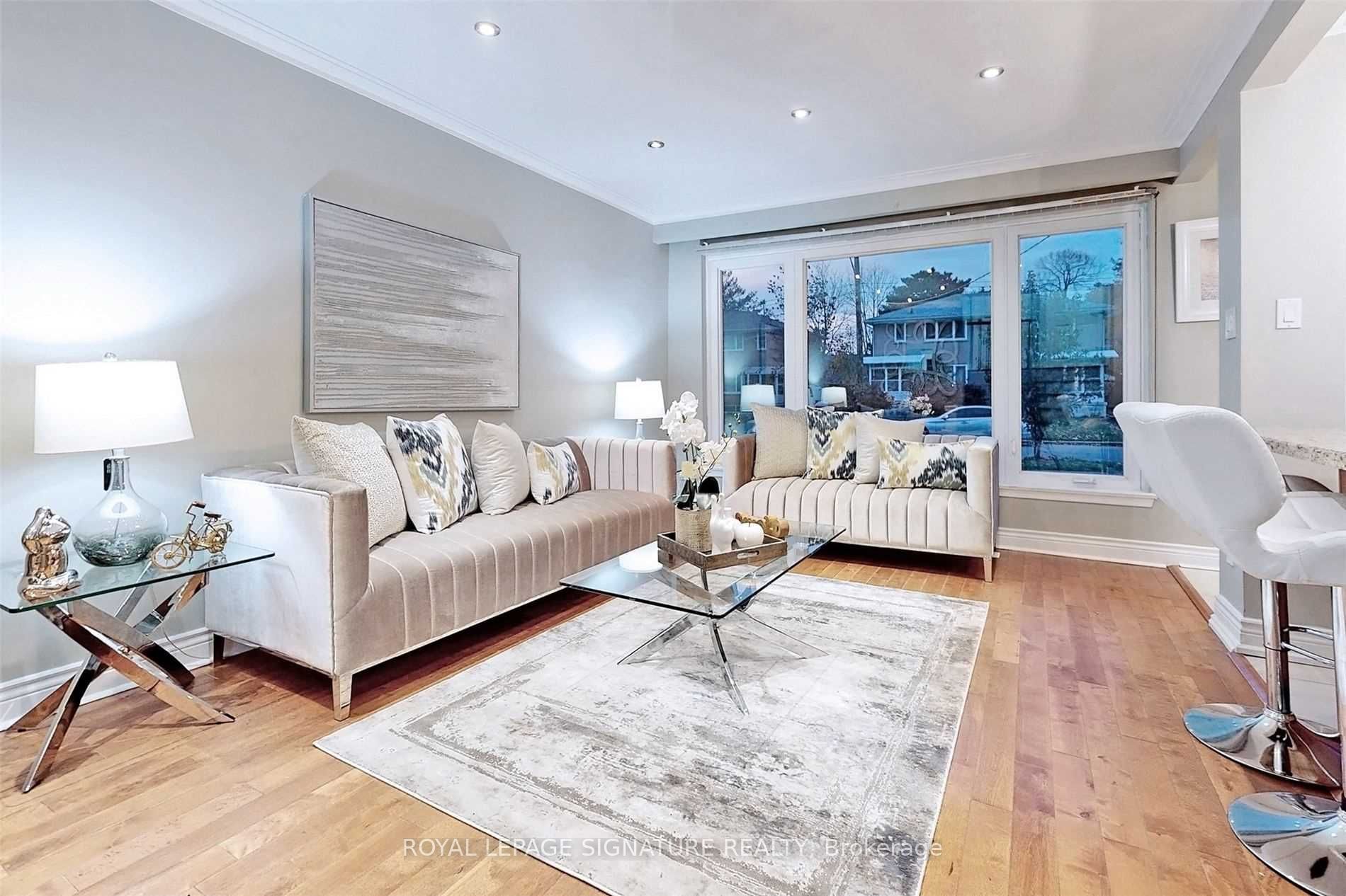 65 Holcolm Road Upper, Toronto, ON M2N 2C8 photo 2