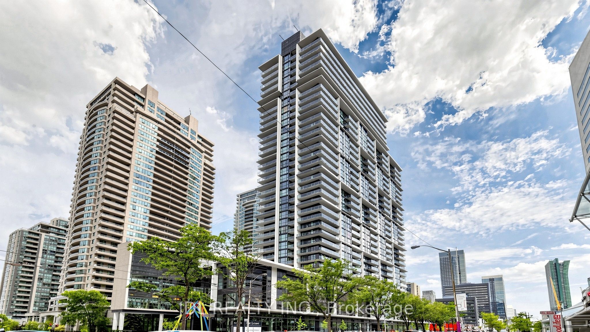 4955 Yonge Street 1010, Toronto, ON M2N 5N6 photo 3