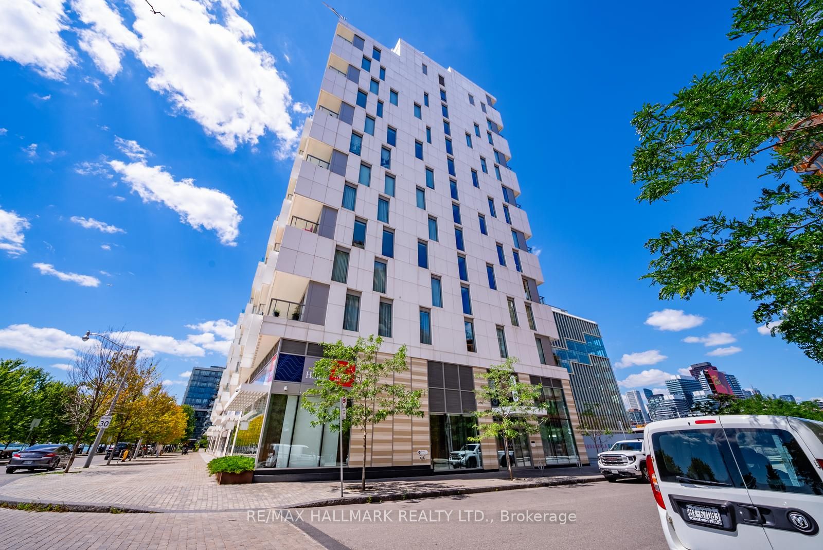 118 Merchants' Wharf 301, Toronto, ON M5A 0L3 photo 2