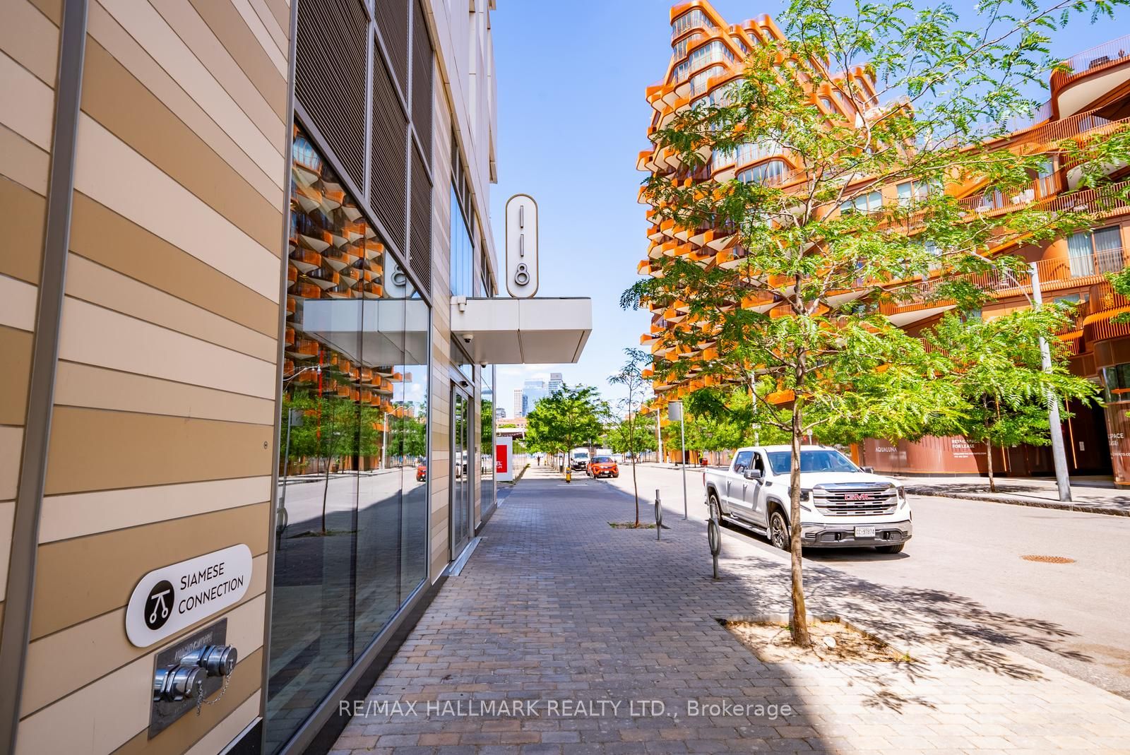 118 Merchants' Wharf 301, Toronto, ON M5A 0L3 photo 3