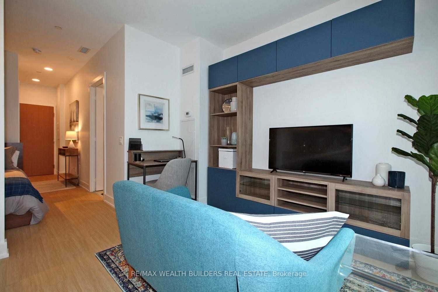 7 Grenville Street 1108, Toronto, ON M4Y 1A1 photo 2