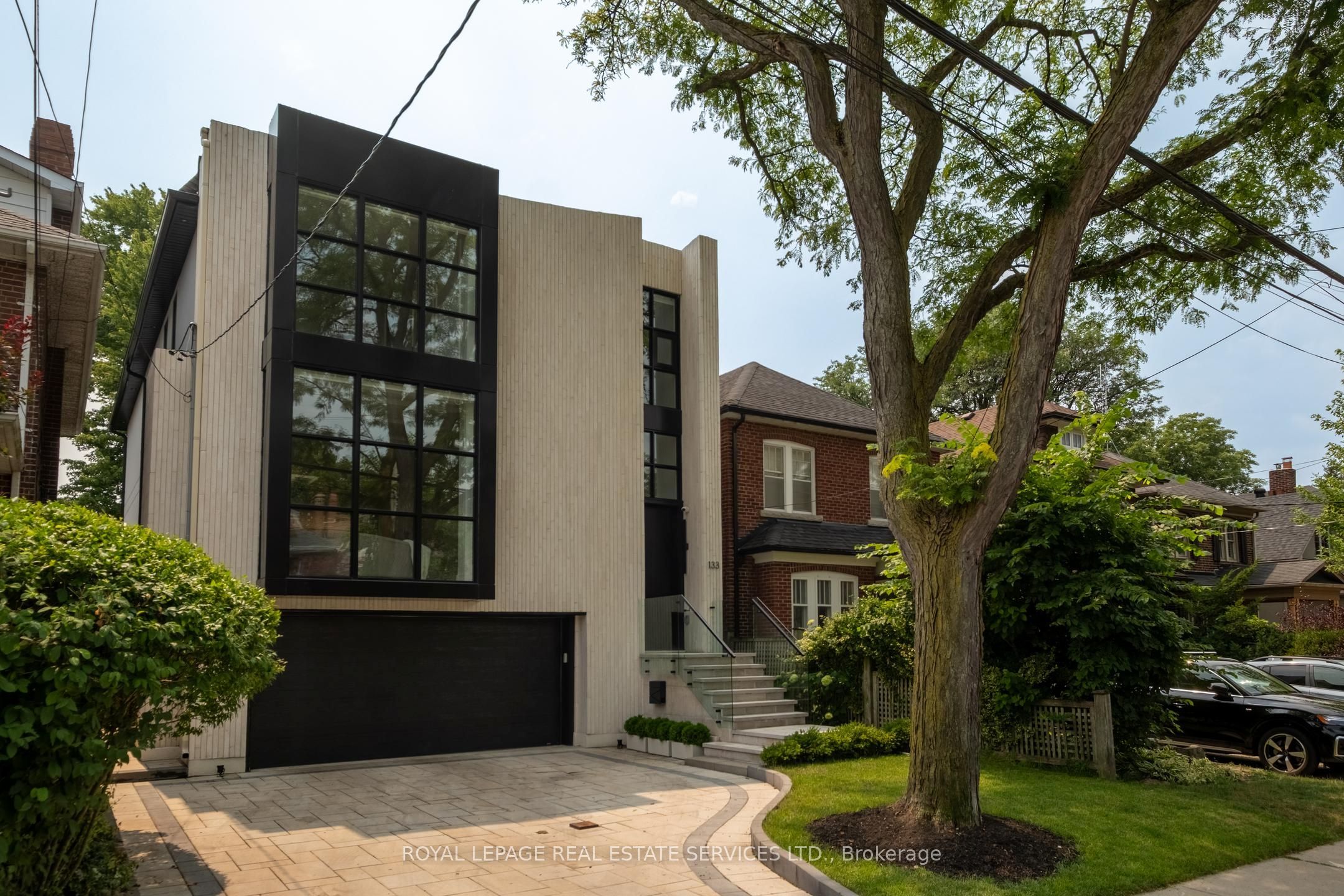 133 Deloraine Avenue, Toronto, ON M5M 2B1 photo 2