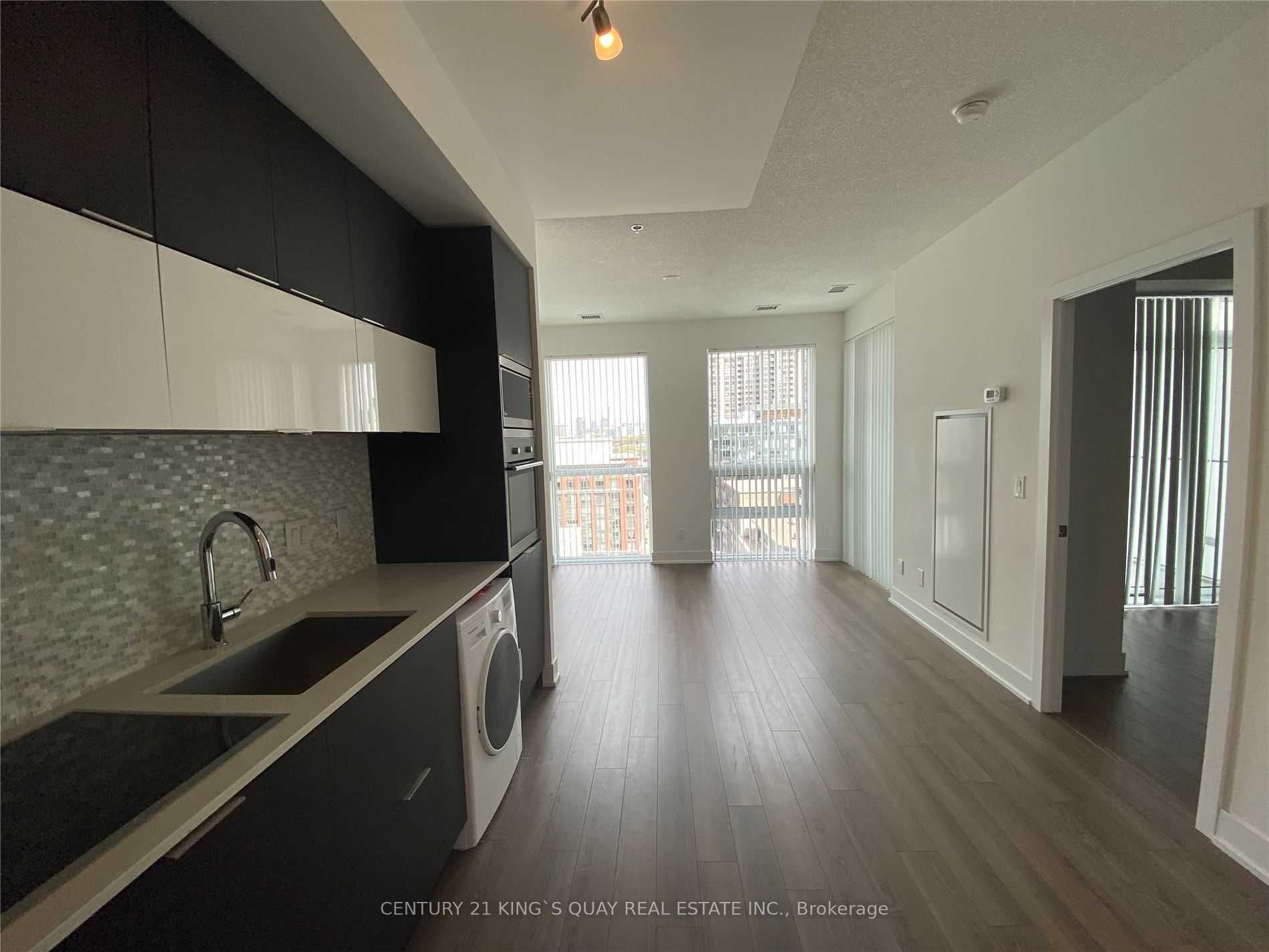 318 Richmond Street W 1002, Toronto, ON M5V 0B4 photo 3