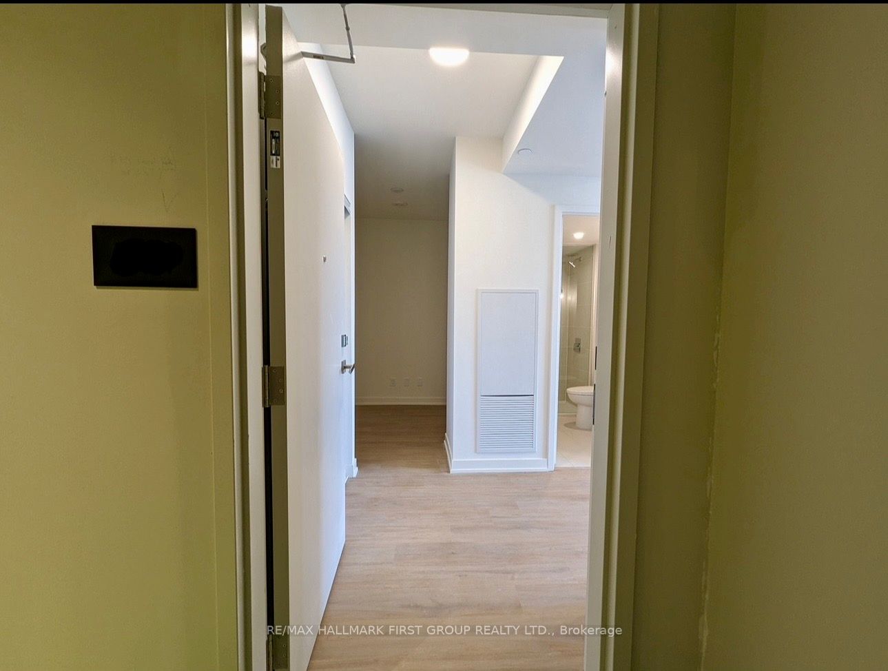 10 Deerlick Court 501, Toronto, ON M3A 0A7 photo 3