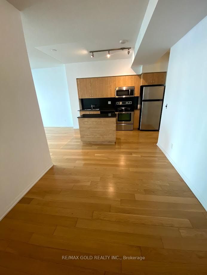 215 Fort York Boulevard 3201, Toronto, ON M5V 4A2 photo 3