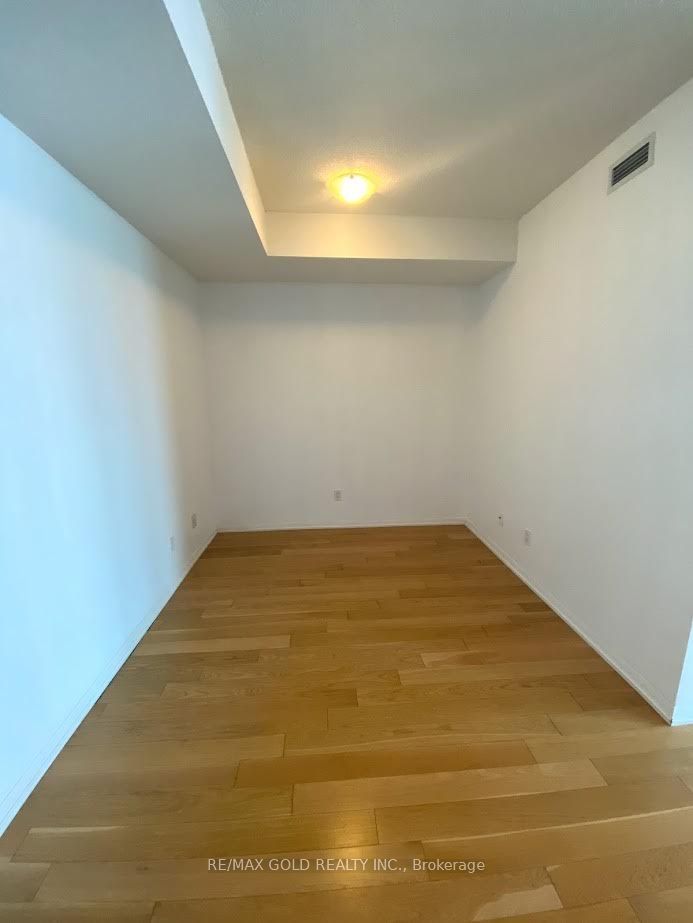 215 Fort York Boulevard 3201, Toronto, ON M5V 4A2 photo 4