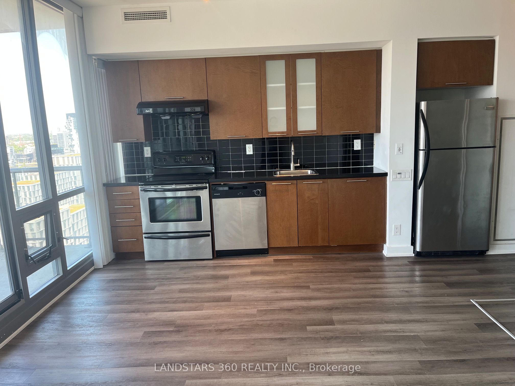 33 Mill Street 2201, Toronto, ON M5A 3R3 photo 4