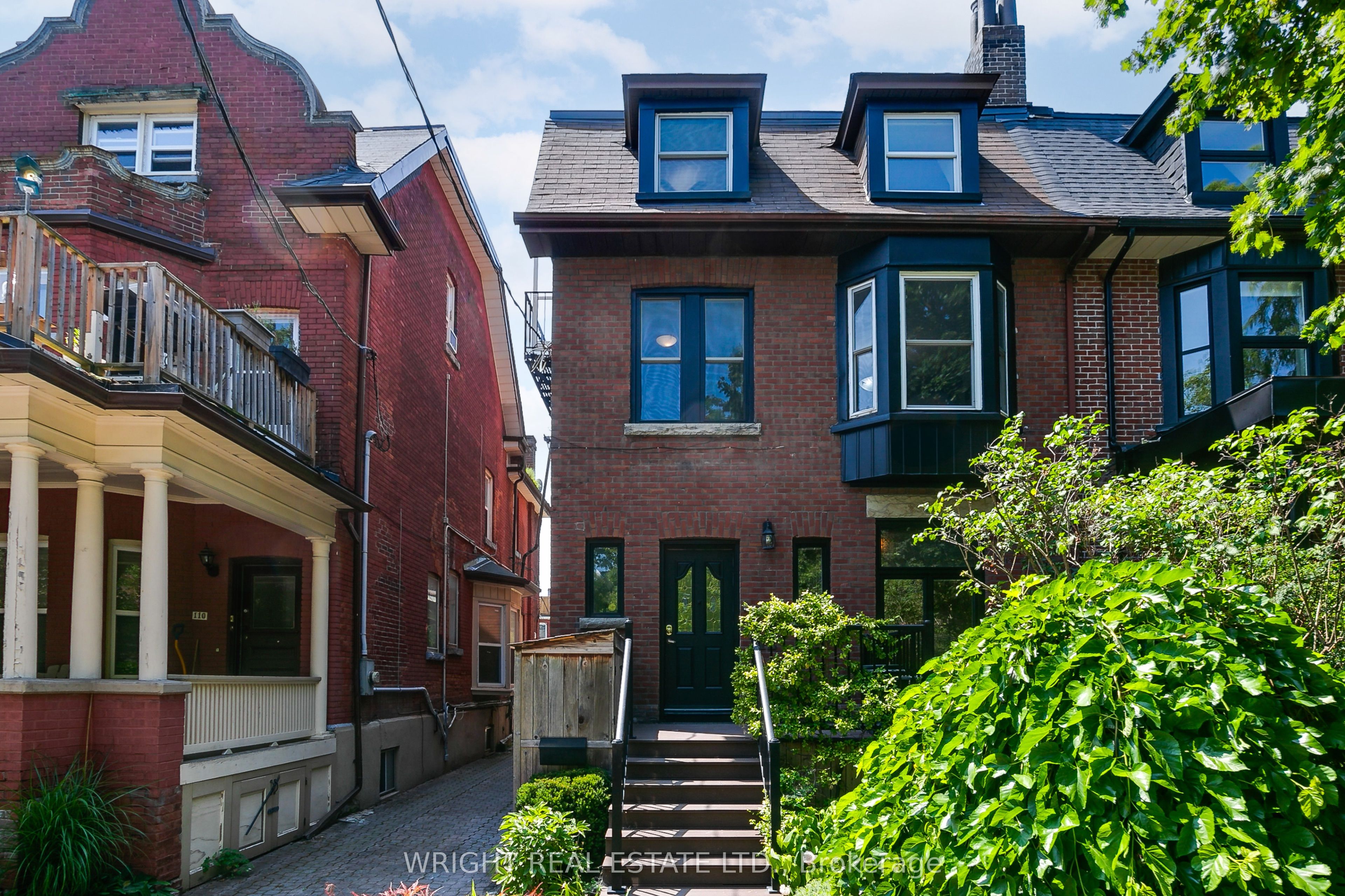 112 Albany Avenue, Toronto, ON M5R 3C4 photo 3