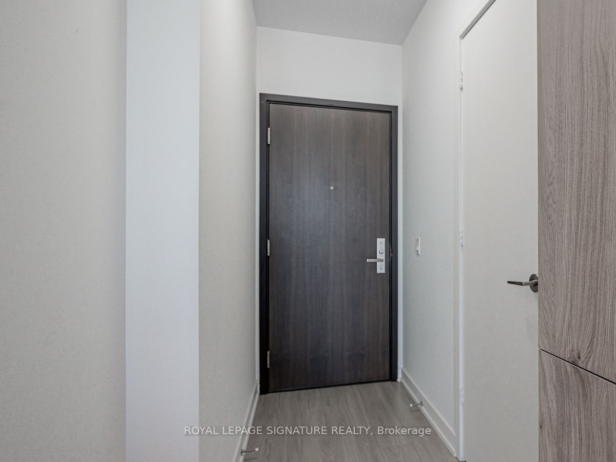 1 Yorkville Avenue 3203, Toronto, ON M4W 0B1 photo 3