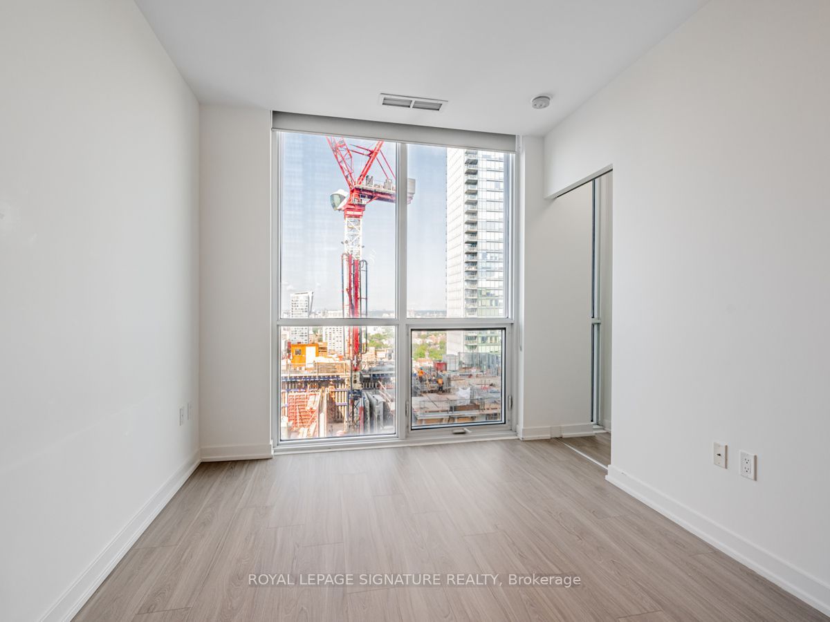 1 Yorkville Avenue 3203, Toronto, ON M4W 0B1 photo 5