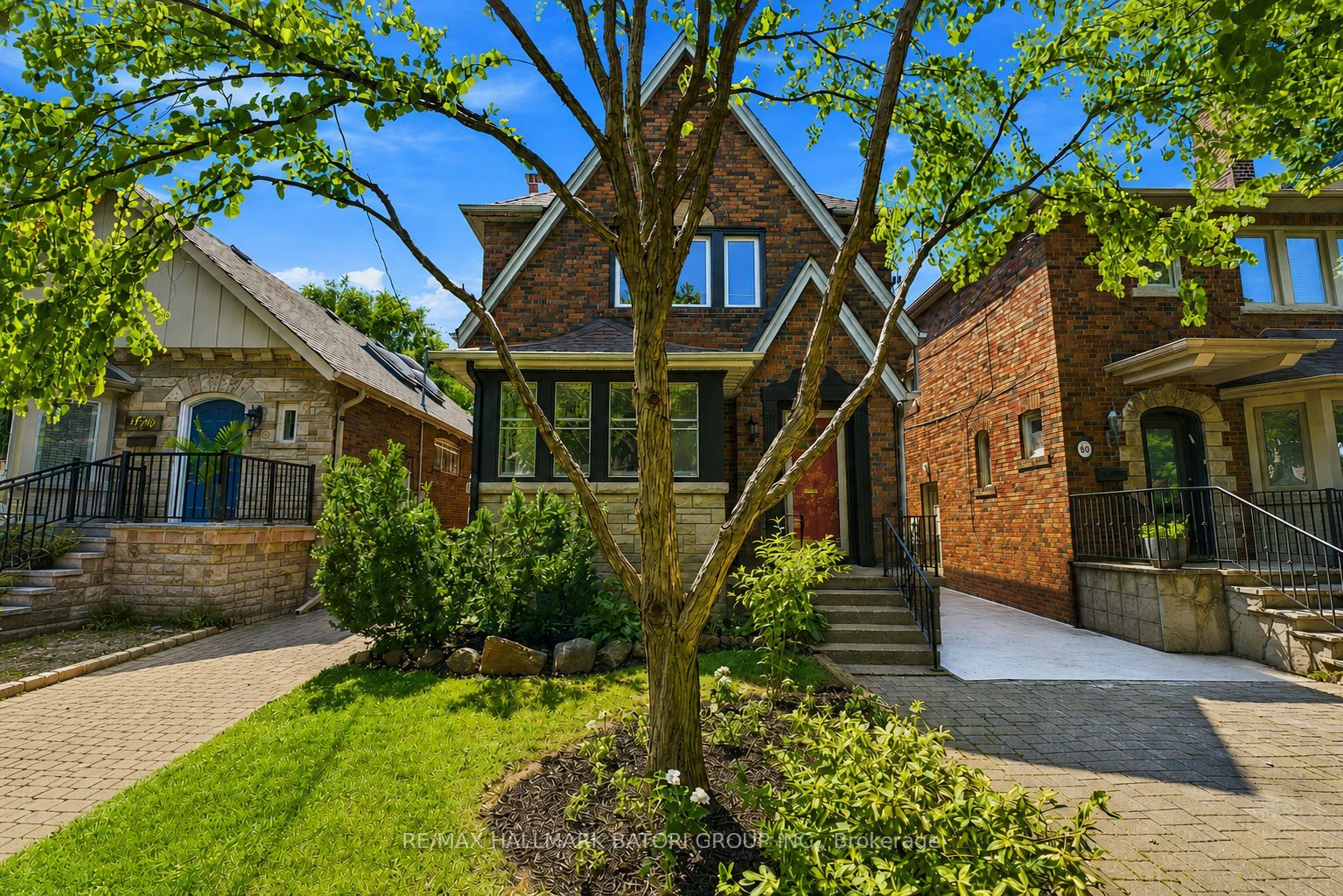 58 Castlewood Road, Toronto, ON M5N 2L2