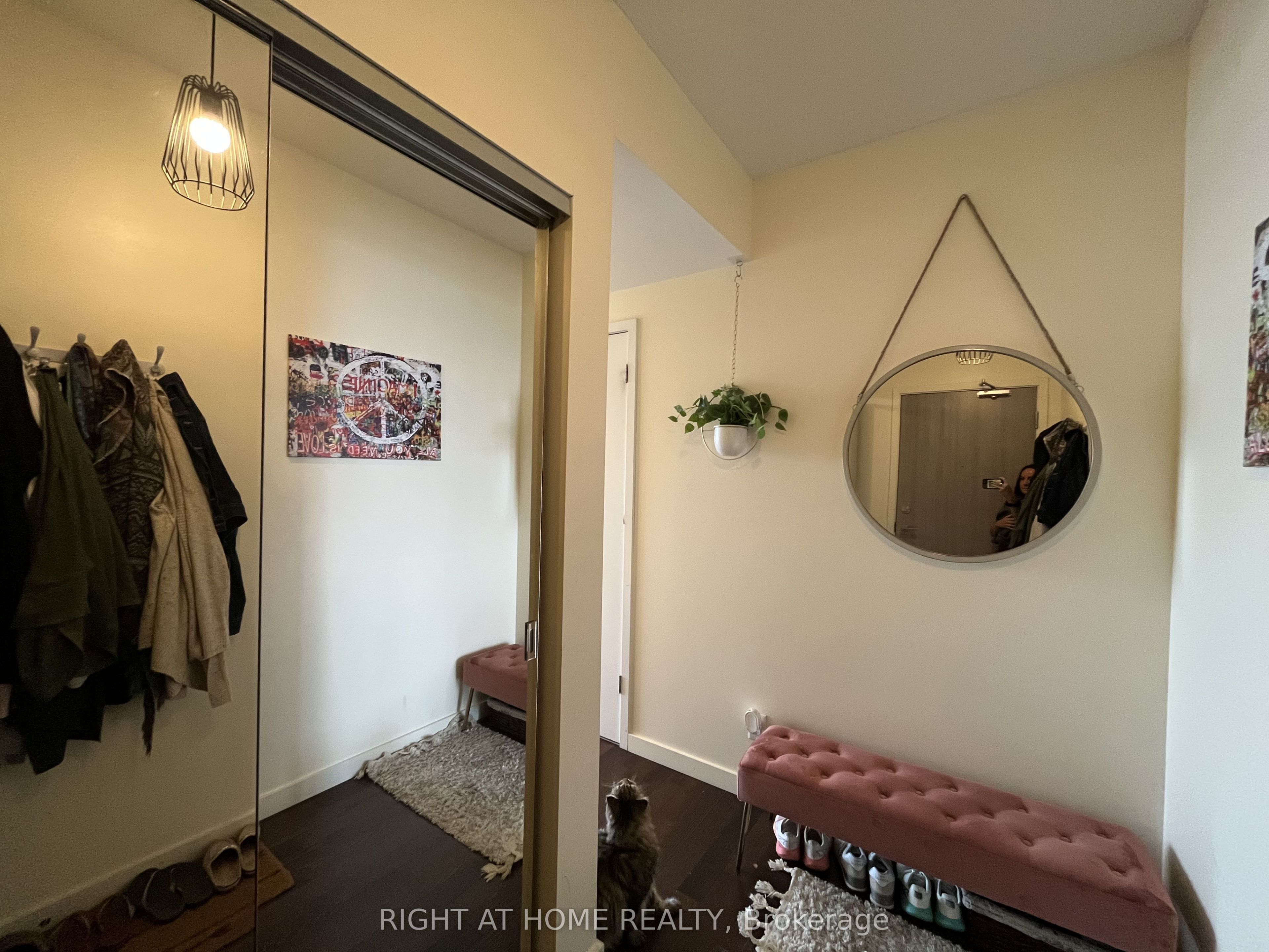 70 Distillery Lane 1708, Toronto, ON M5A 0E3 photo 5
