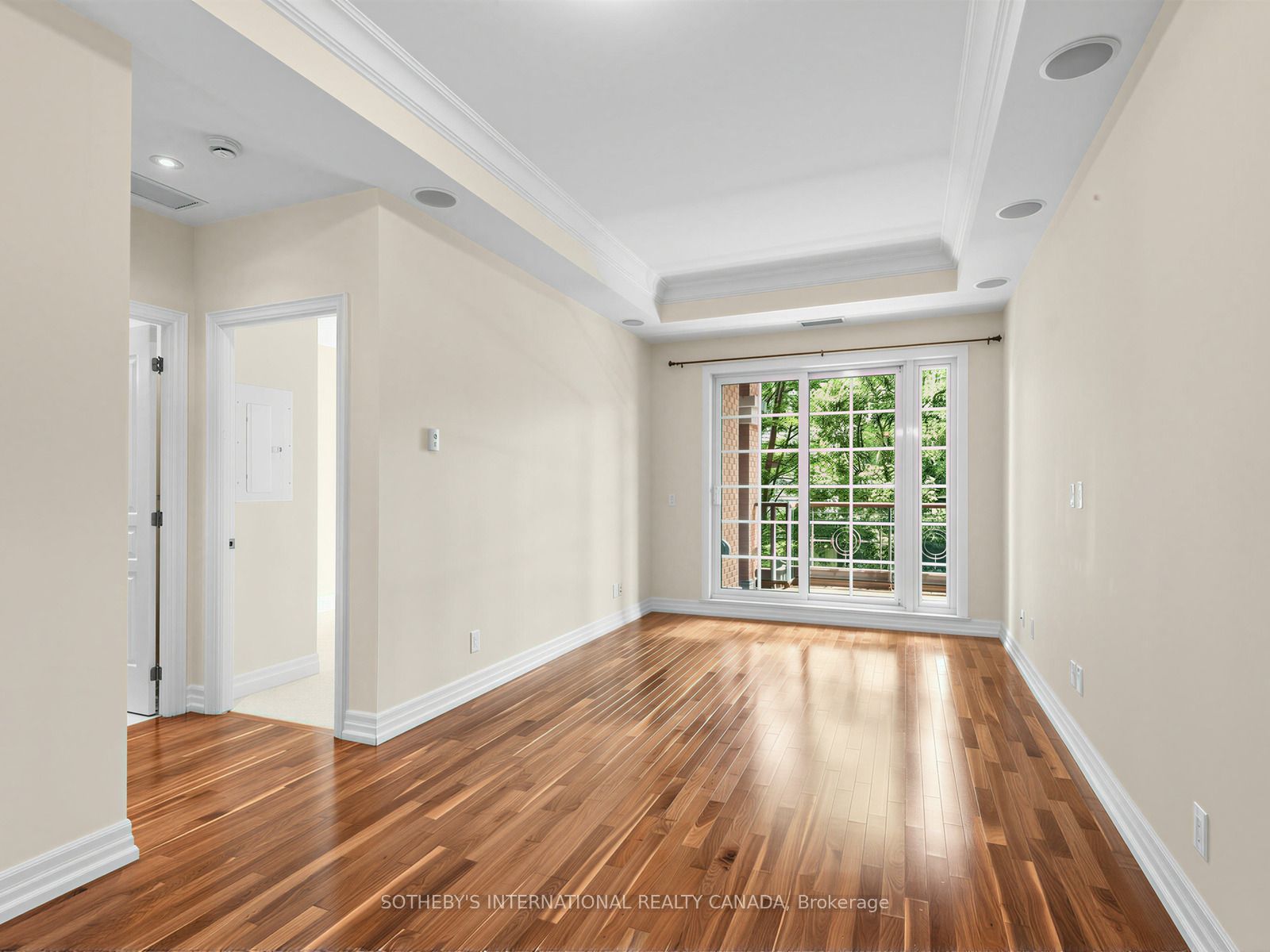 21 Burkebrook Place 224, Toronto, ON M4G 0A2 photo 4