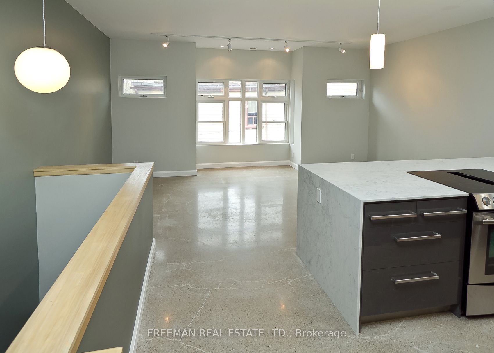 1 Max Hartstone Lane, Toronto, ON M5R 3G6 photo 2