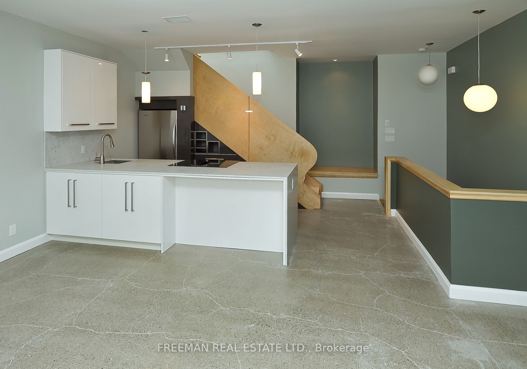 1 Max Hartstone Lane, Toronto, ON M5R 3G6 photo 4