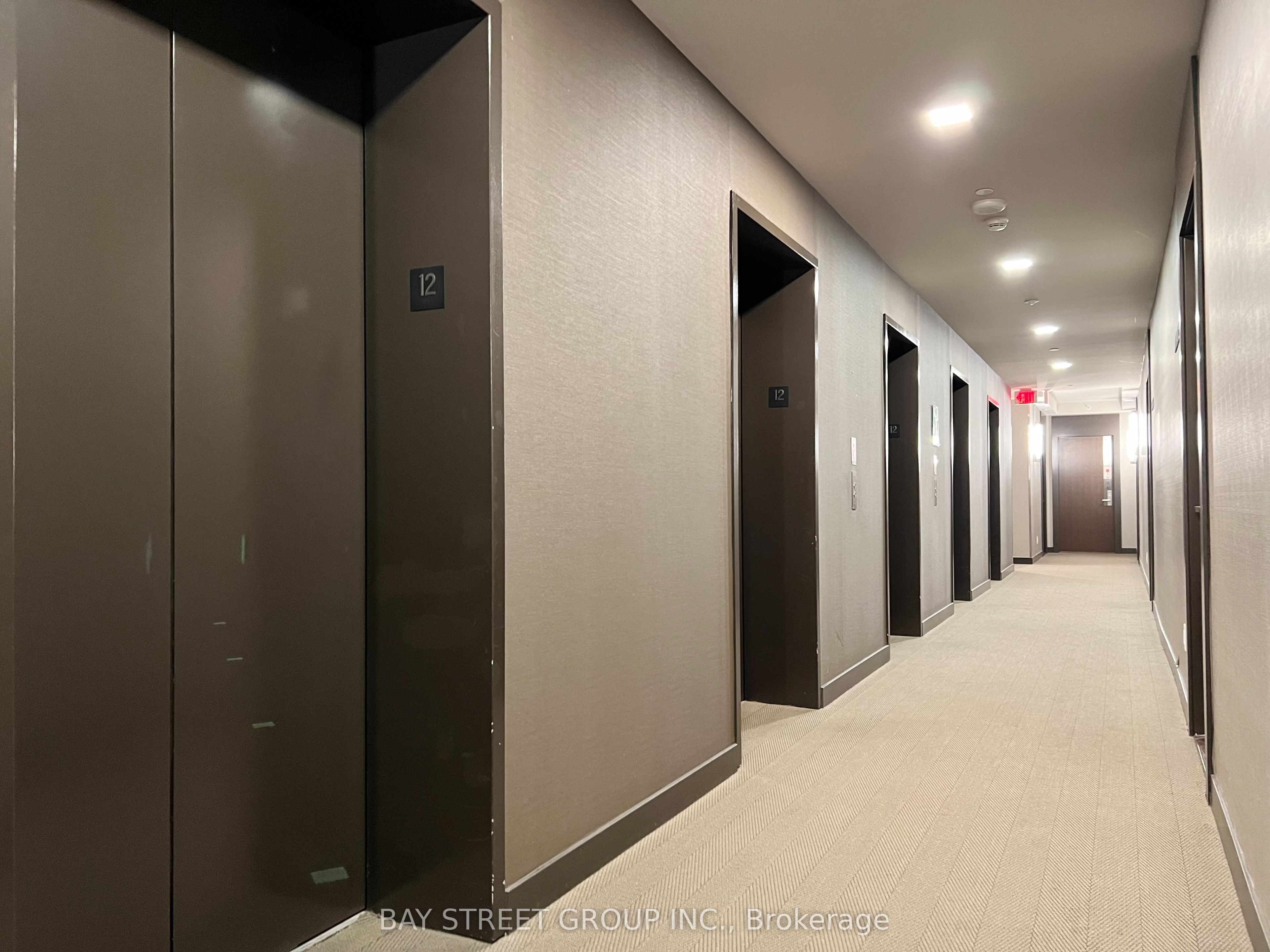 70 Temperance Street 1216, Toronto, ON M5H 0B1 photo 5