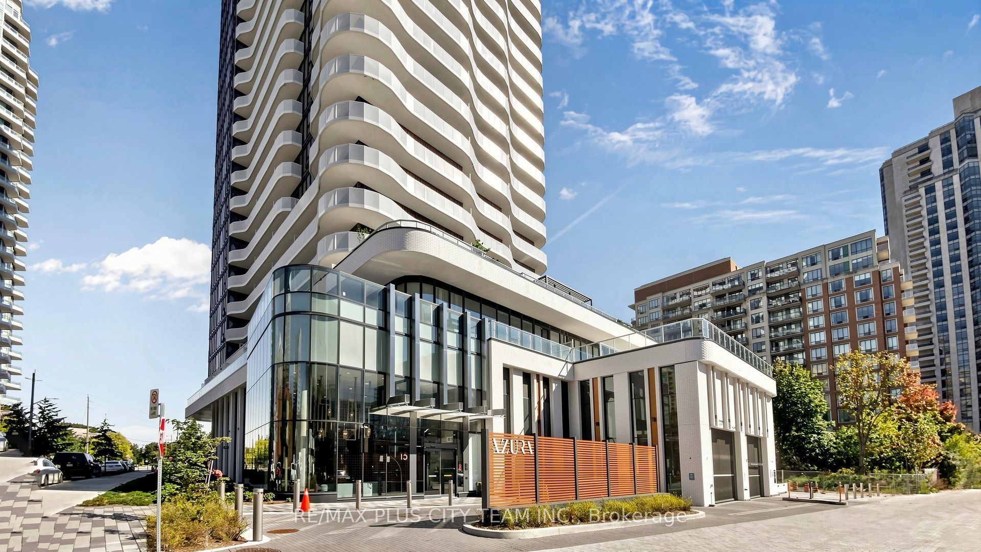 15 Holmes Avenue 407, Toronto, ON M2N 0L4 photo 2