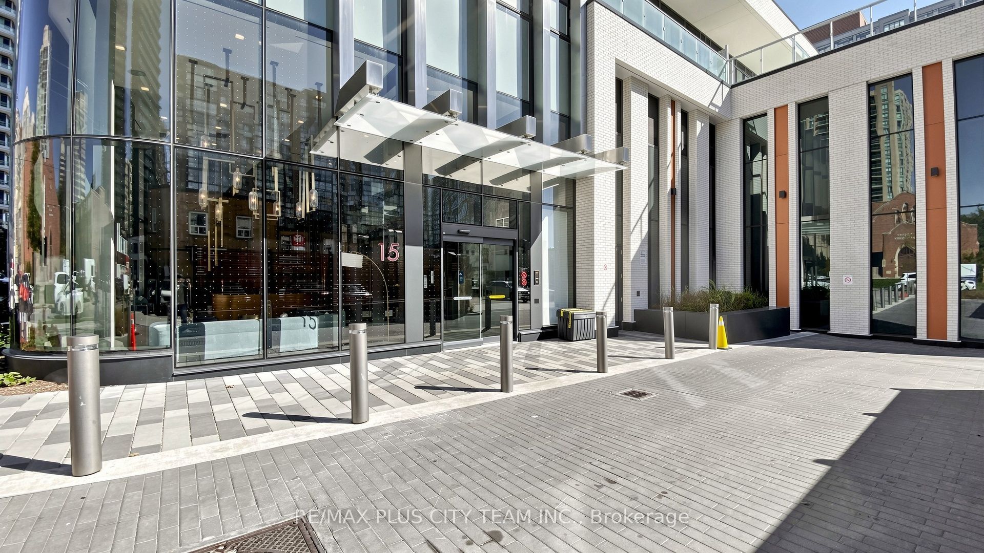 15 Holmes Avenue 407, Toronto, ON M2N 0L4 photo 3