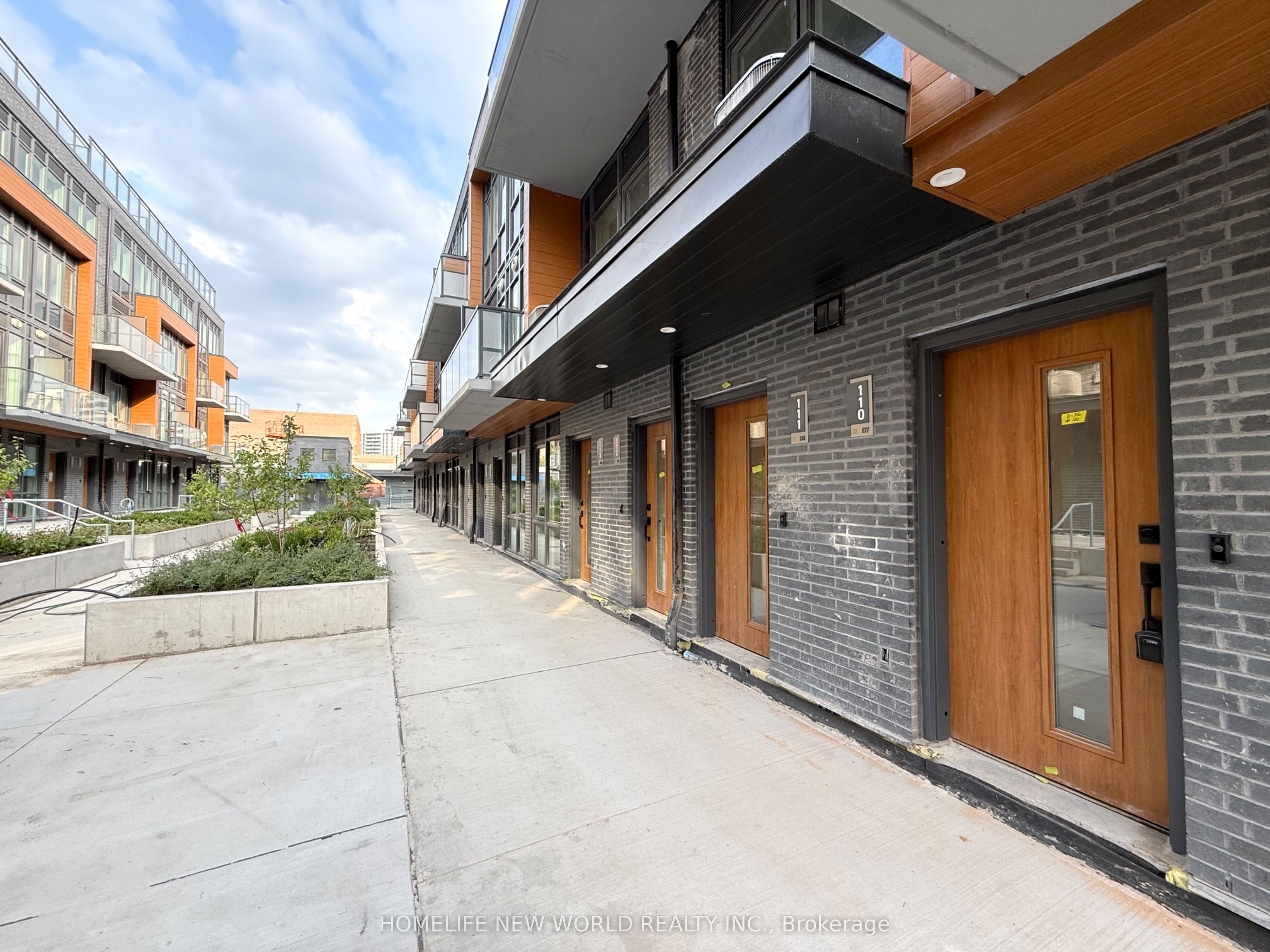 69 Curlew Drive 110, Toronto, ON M3A 2P8 photo 2