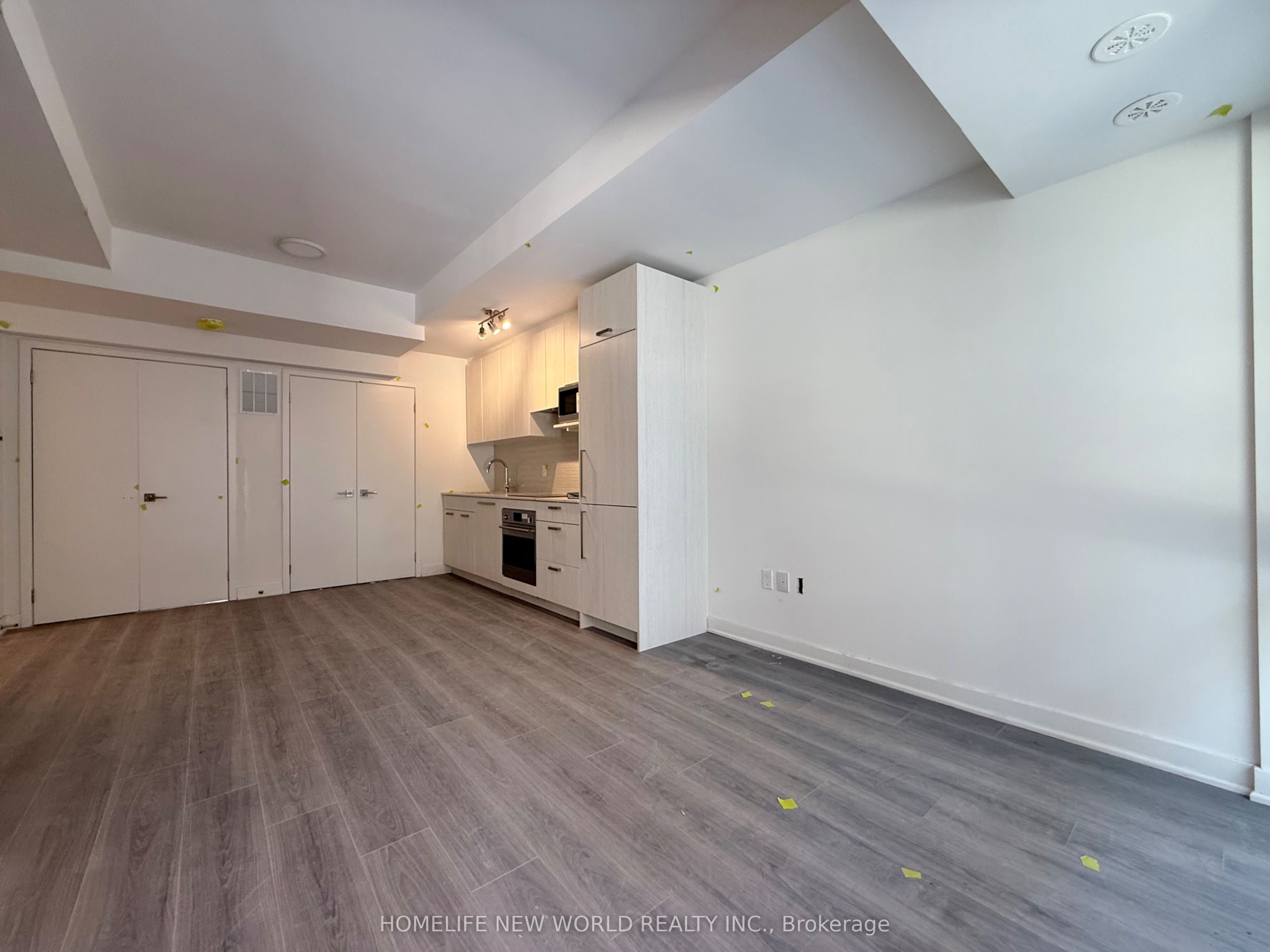 69 Curlew Drive 110, Toronto, ON M3A 2P8 photo 4