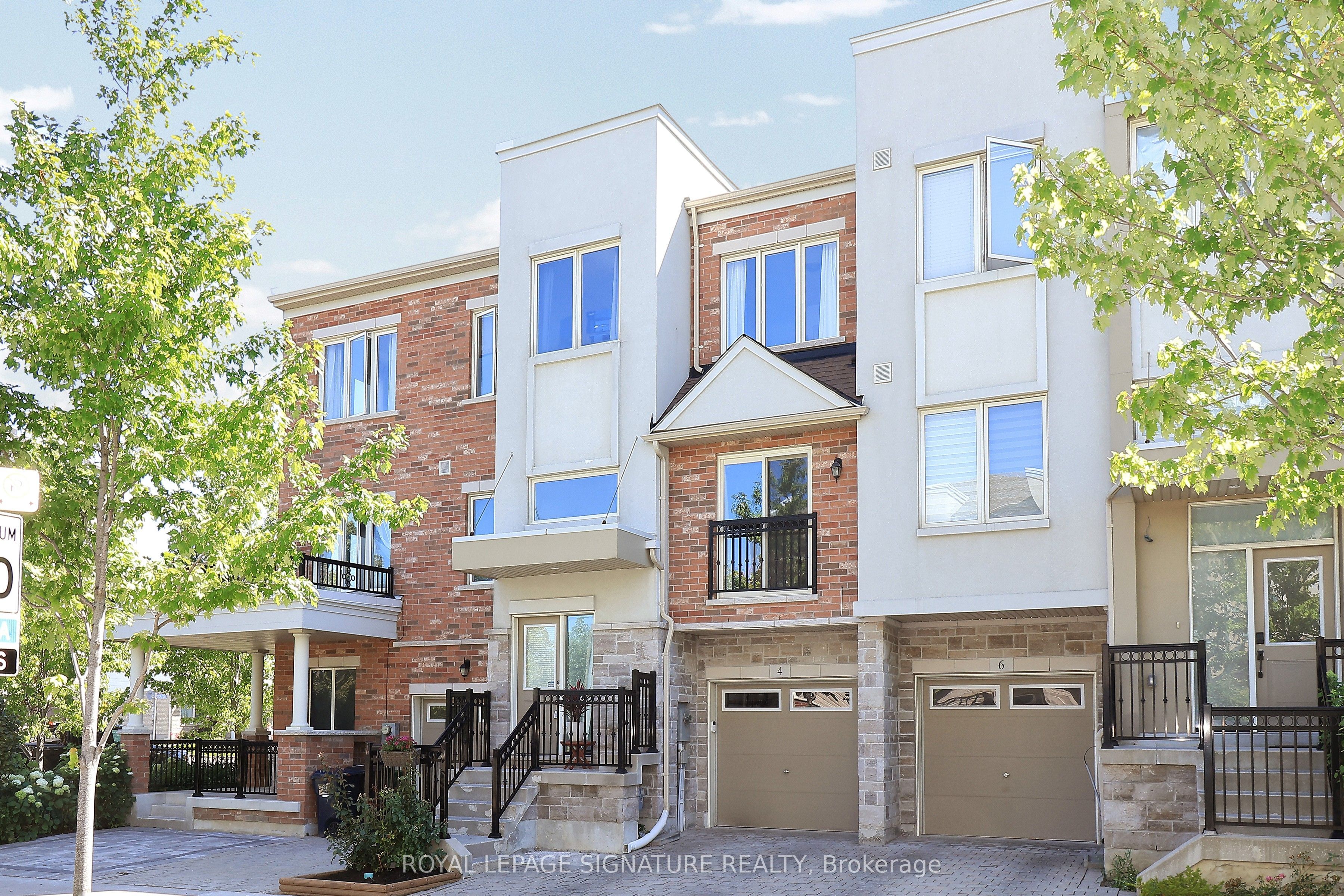 4 Coneflower Crescent, Toronto, ON M2R 0A4