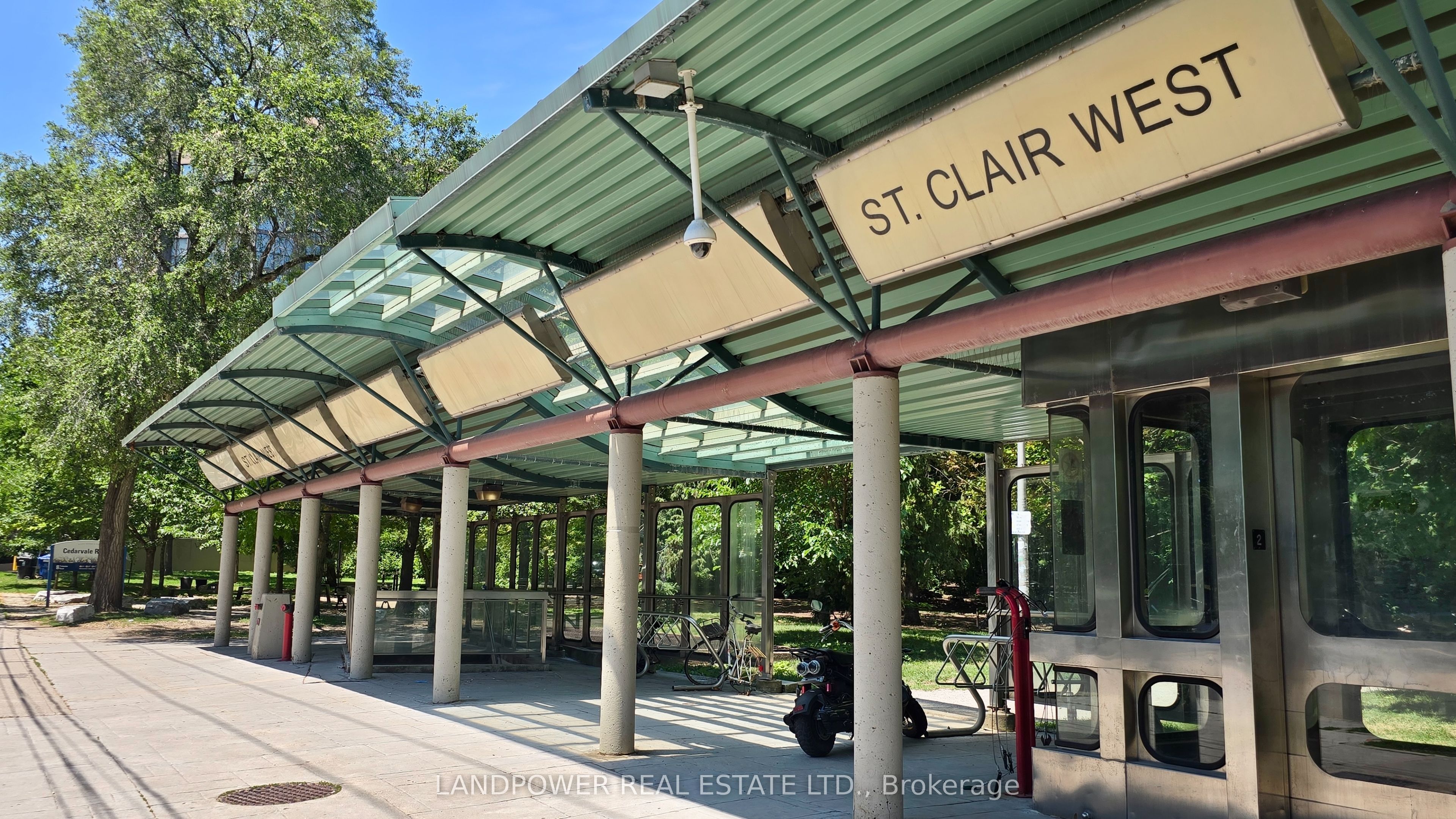 91 Montclair Avenue 709, Toronto, ON M5P 0B1 photo 3