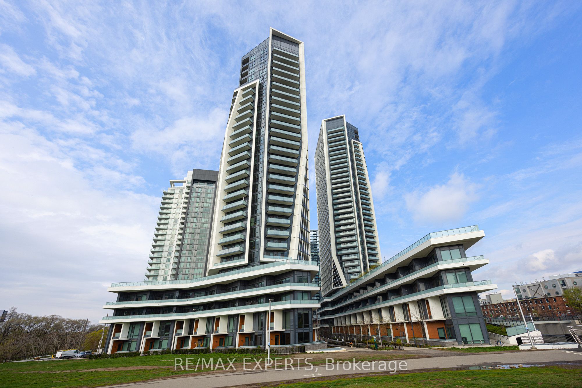 50 Ordnance Street 2201, Toronto, ON M6K 0C9