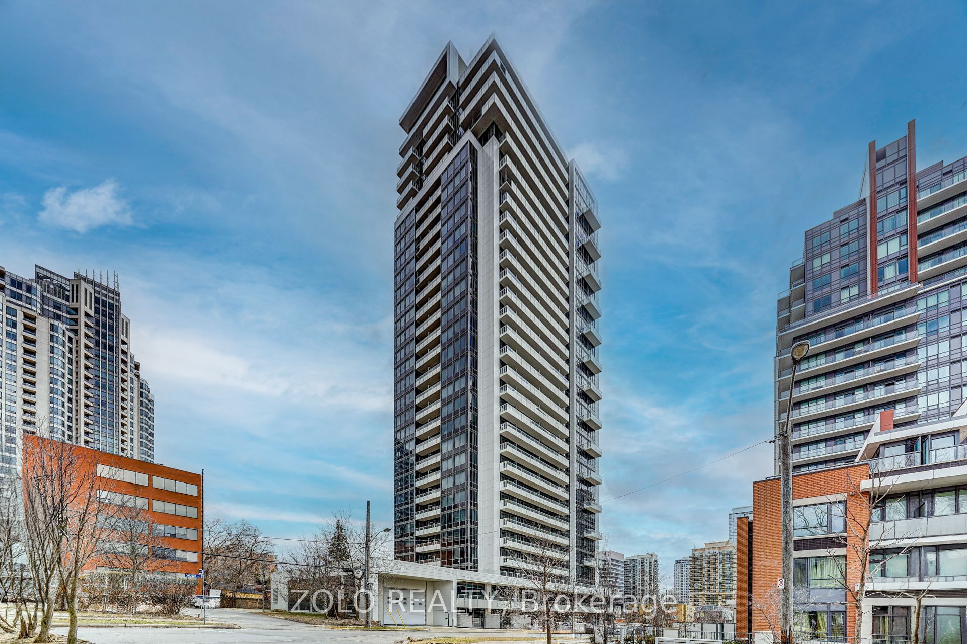 75 Canterbury Place PH303, Toronto, ON M2N 0L2
