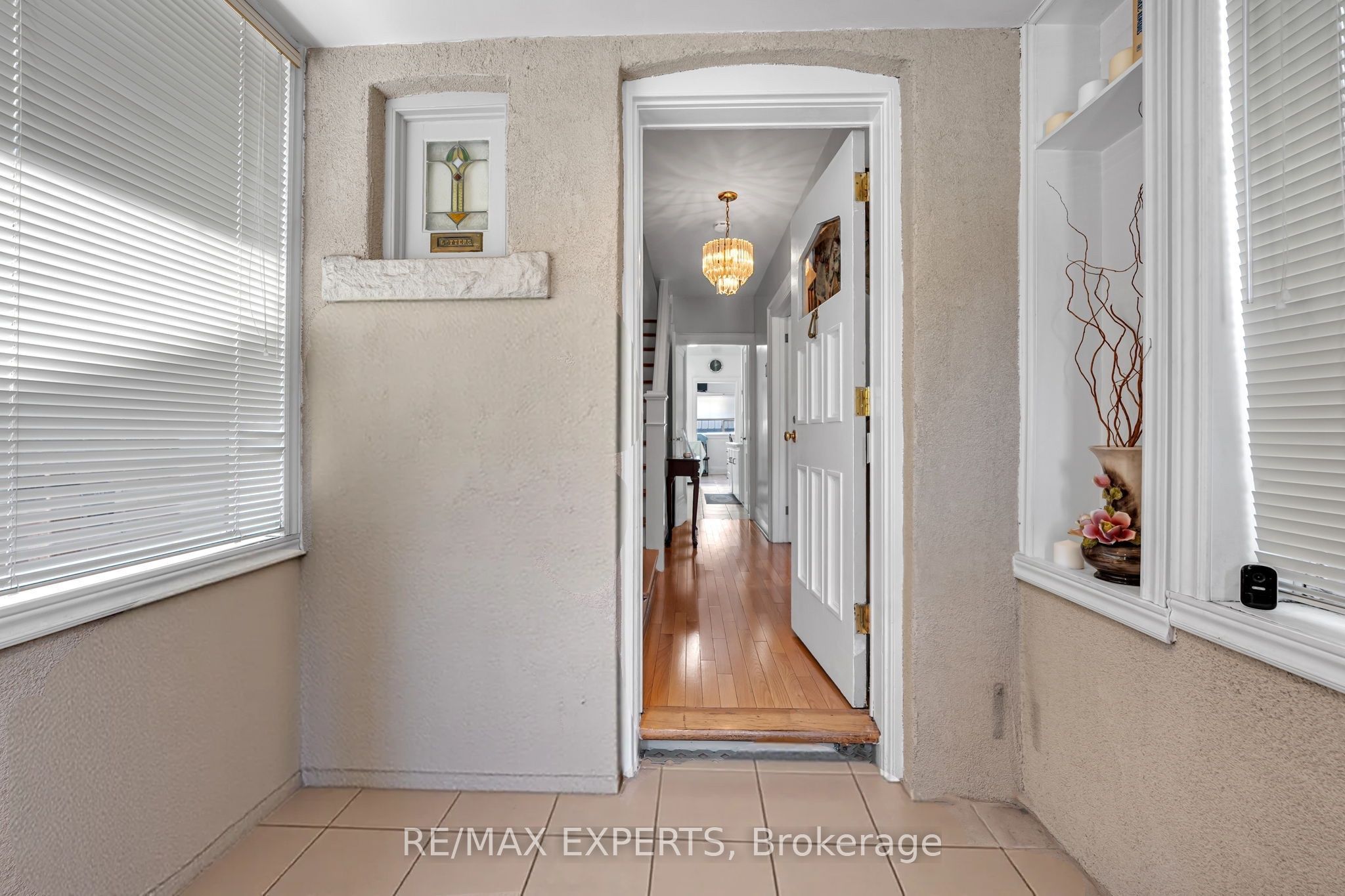 406 Lauder Avenue, Toronto, ON M6E 3J2 photo 3