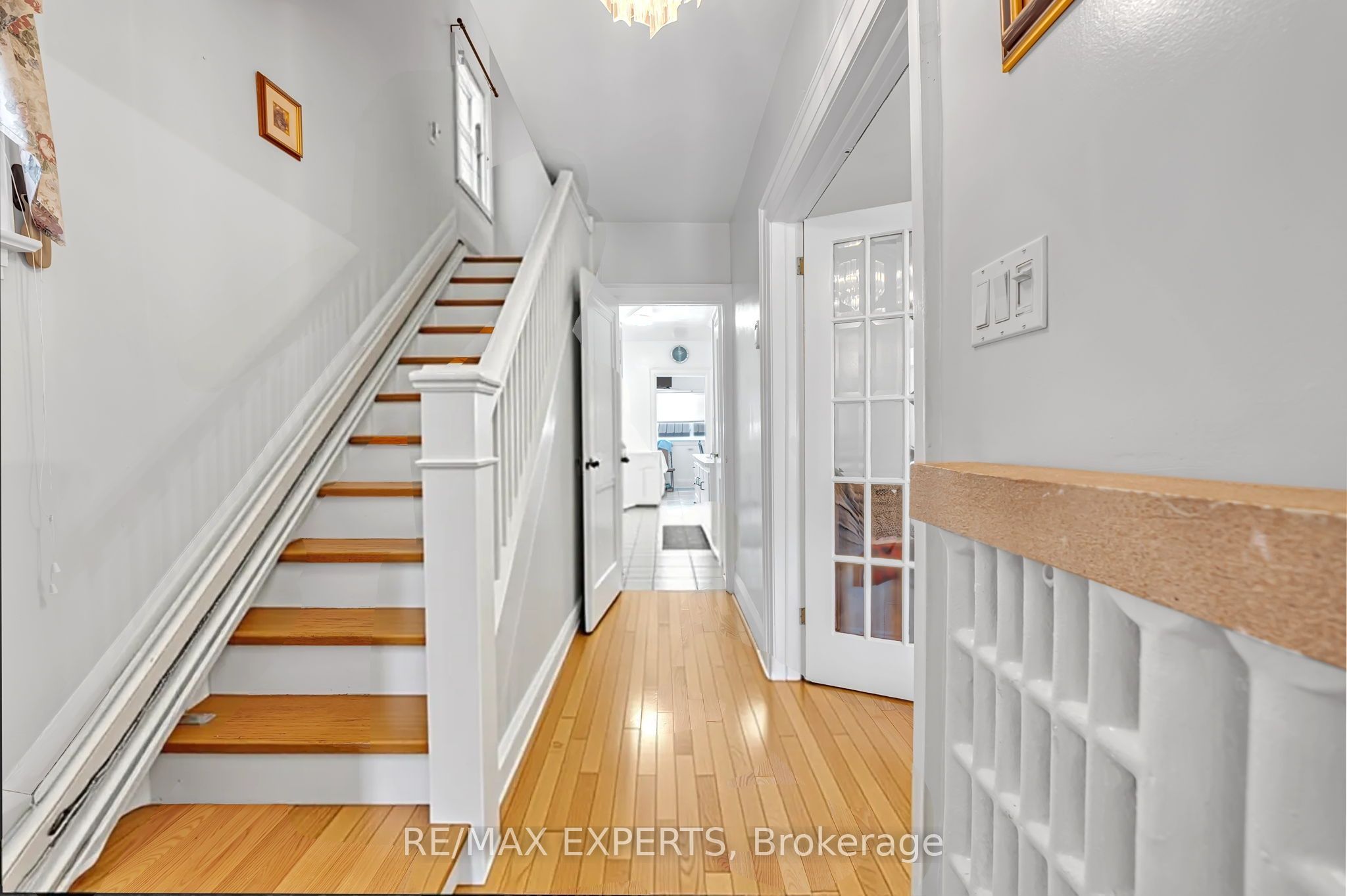 406 Lauder Avenue, Toronto, ON M6E 3J2 photo 4