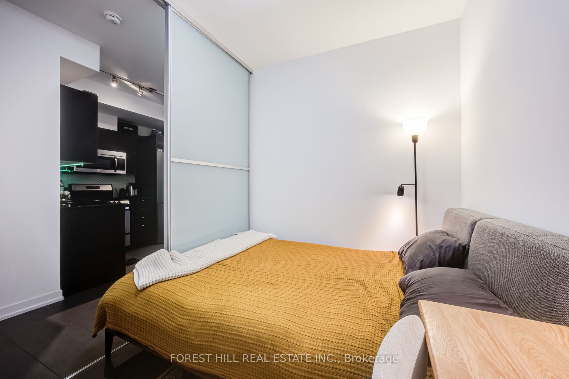 170 Fort York Boulevard 2805, Toronto, ON M5V 0E6 photo 5