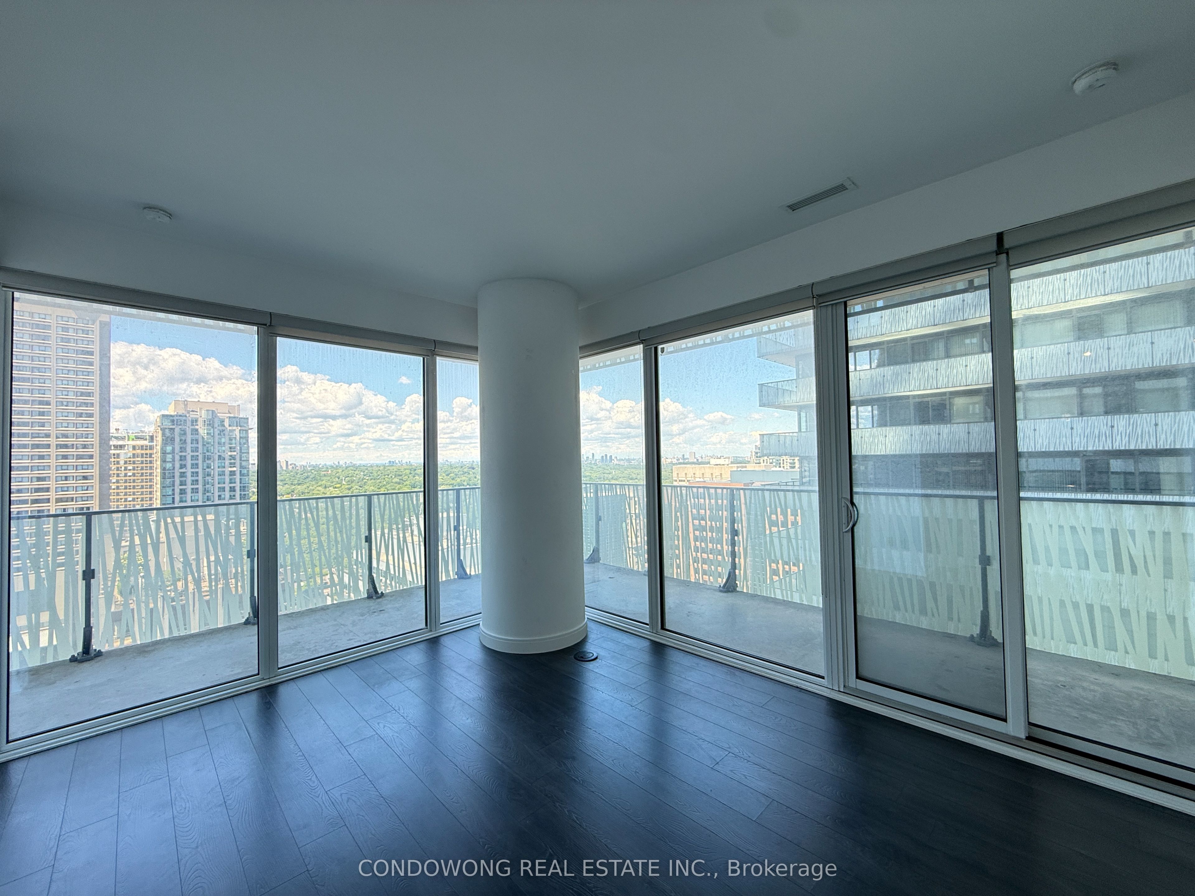 42 Charles Street E 2609, Toronto, ON M4Y 0B7 photo 3