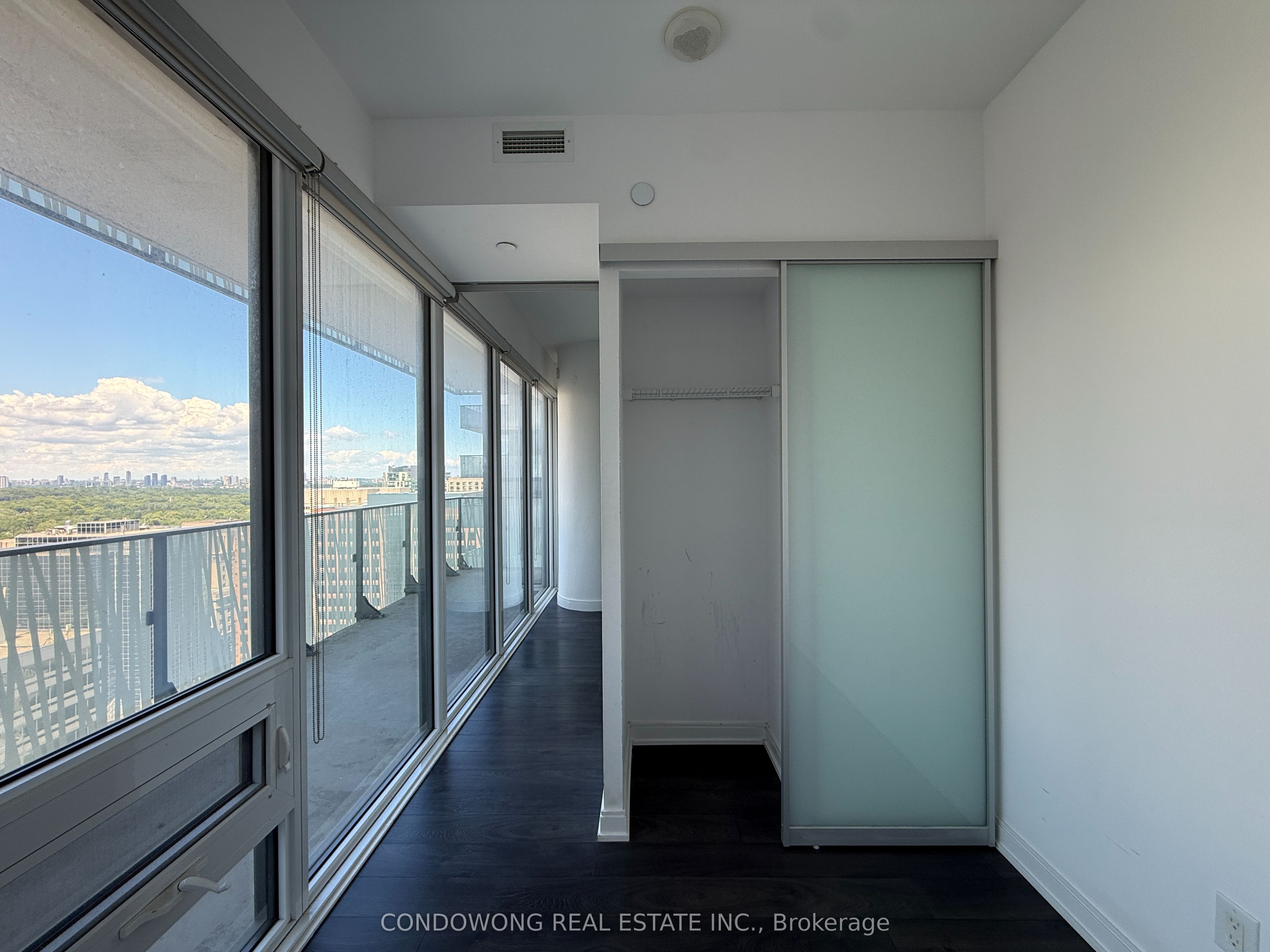 42 Charles Street E 2609, Toronto, ON M4Y 0B7 photo 5