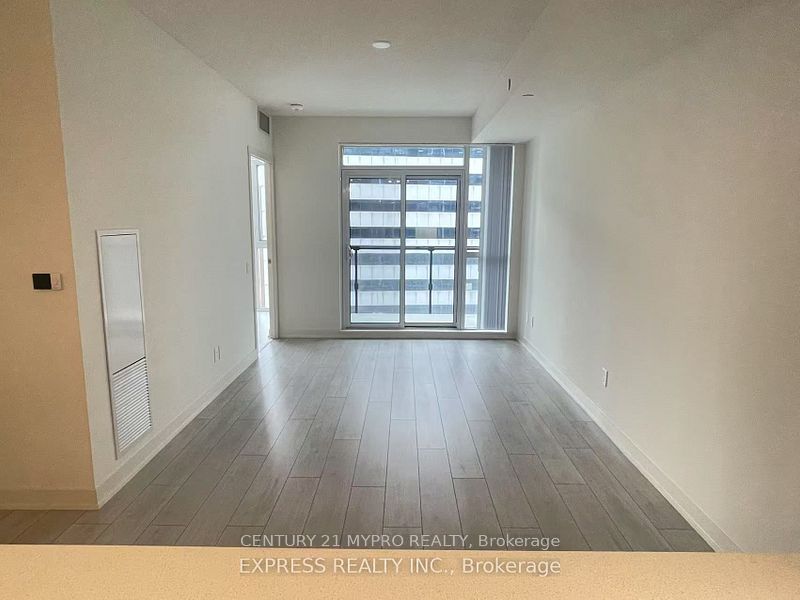 4955 Yonge Street 1811, Toronto, ON M2N 0L8 photo 3