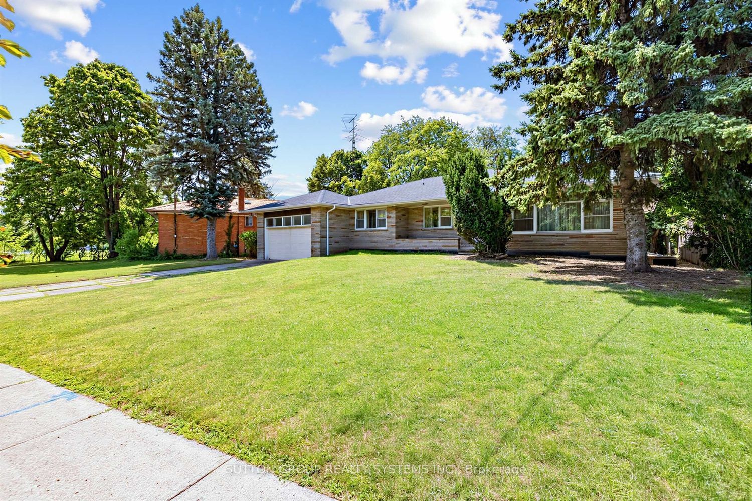 4 Banbury Road, Toronto, ON M3B 2L3 photo 2