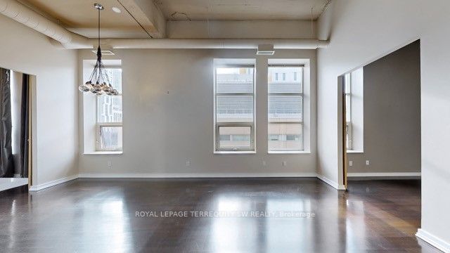 135 Dalhousie Street 405, Toronto, ON M5B 2S1 photo 5
