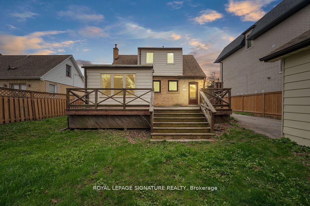 124 Homewood Avenue, Toronto, ON M2M 1K3 photo 3