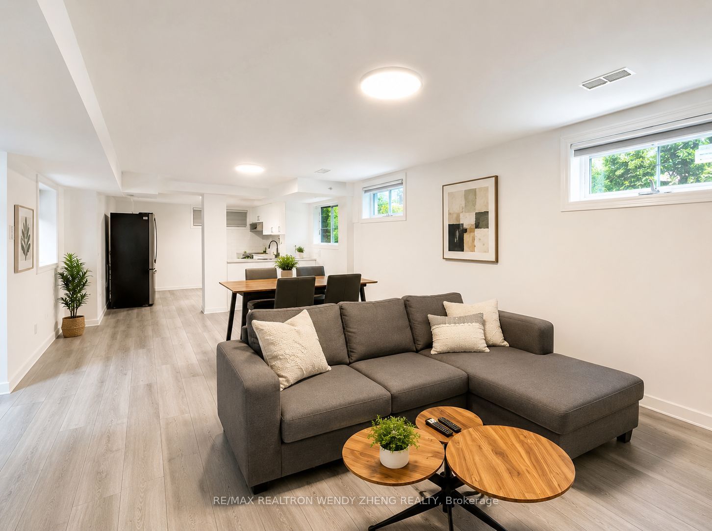 284 Wilmington Avenue Lower, Toronto, ON M3H 5K7 photo 4