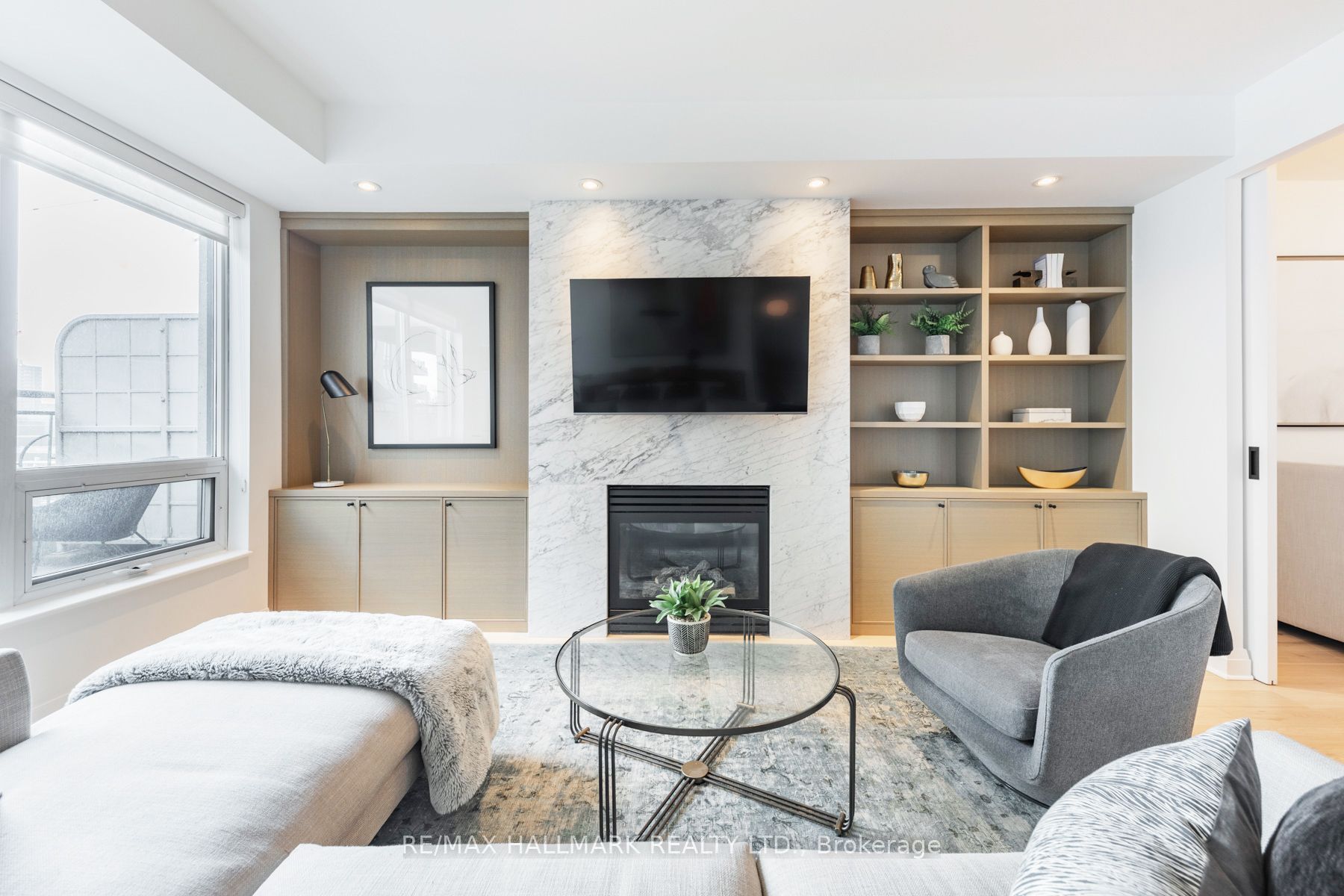 20 Scrivener Square 502, Toronto, ON M4W 3X9