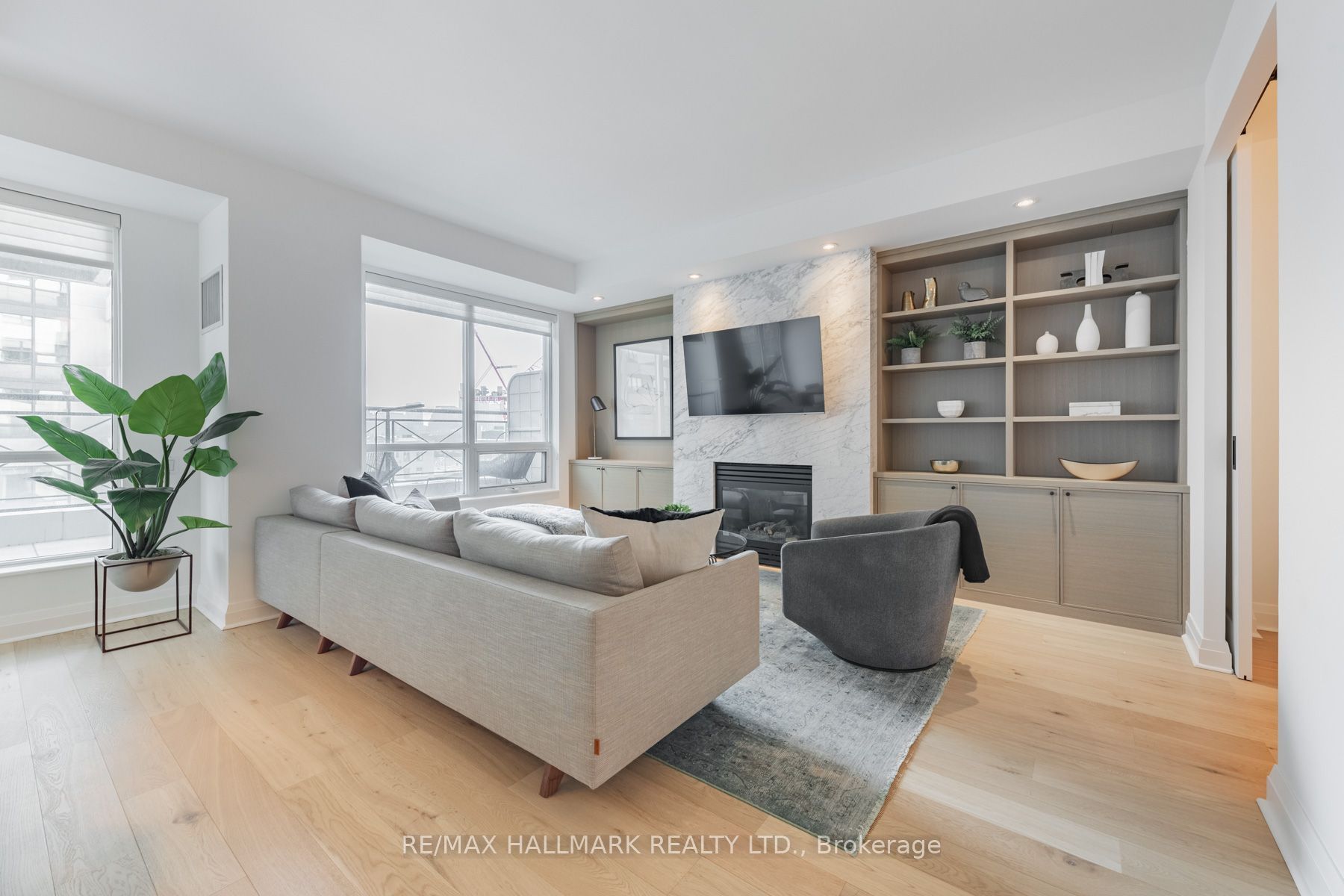 20 Scrivener Square 502, Toronto, ON M4W 3X9 photo 3